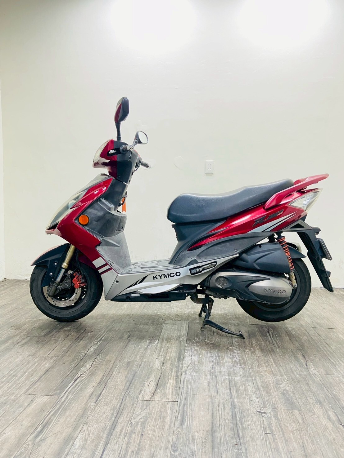 LINE_ALBUM_2012 光陽 雷霆王180 _131 $28000 里程30xxx_260414_5