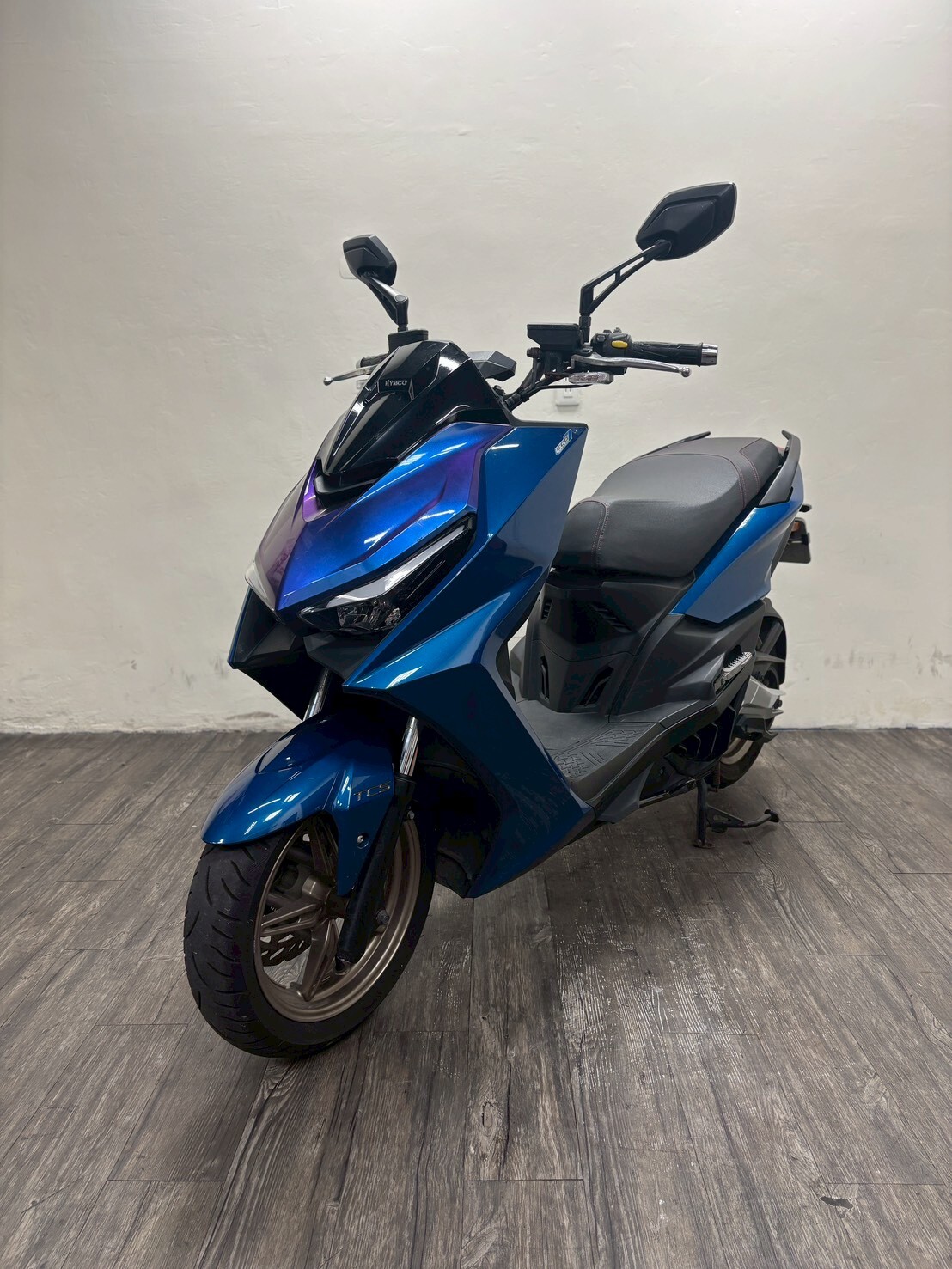 LINE_ALBUM_2022 光陽 KRV 180 TCS _2212 $72000 里程 18xxx_260414_2