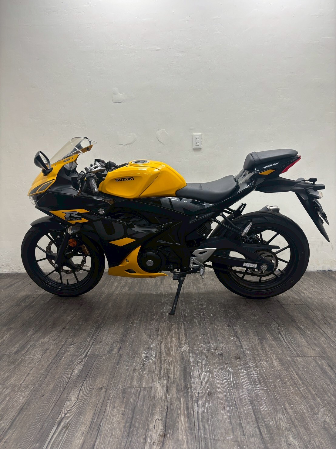 LINE_ALBUM_2021 台鈴 GSX-R 150 小阿魯 _9930 $未定價 里程48xx 尚未過戶_260414_5