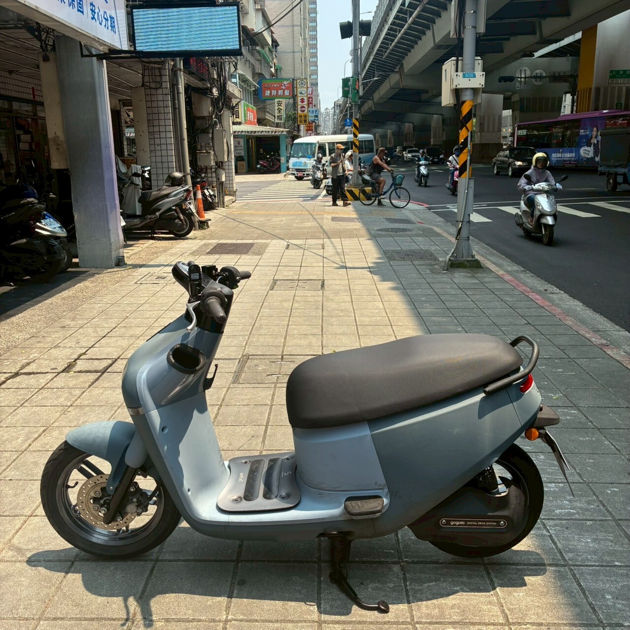 LINE_ALBUM__0879_260414_3