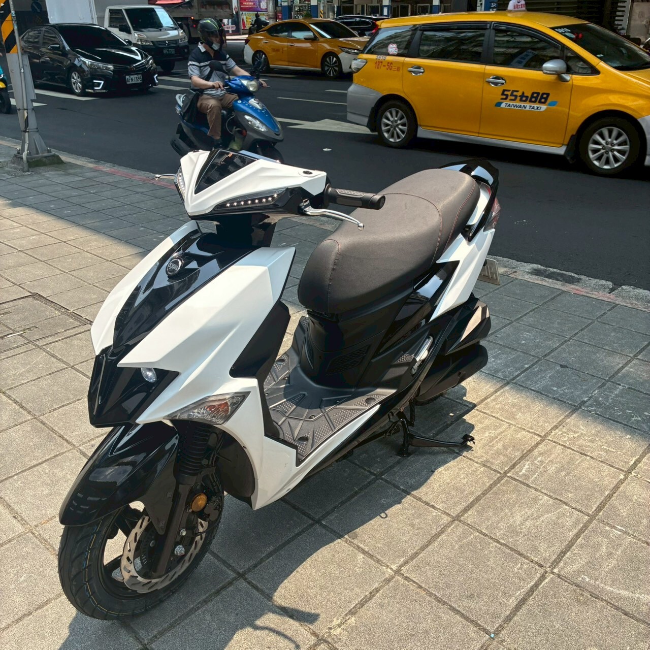 LINE_ALBUM__5335_260414_2