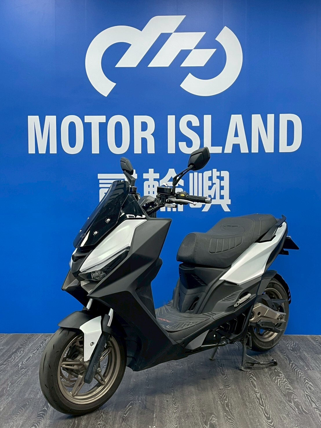 LINE_ALBUM_2023光陽 ROMA GT 180 _NVX-3225 $82000 里程23XXX_260414_1