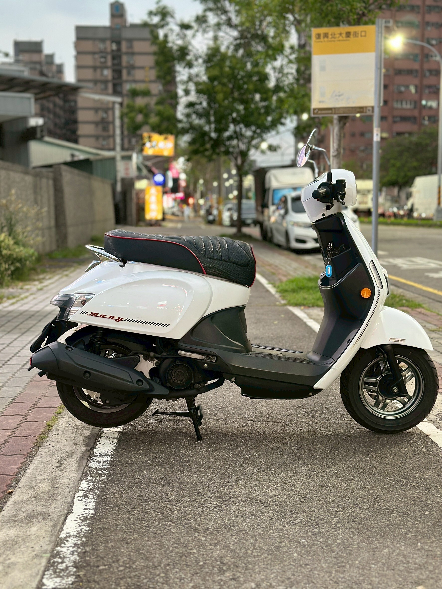 LINE_ALBUM_2022 光陽 NEW MANY 125 ABS _0386 220xxKM $52,000_260414_5
