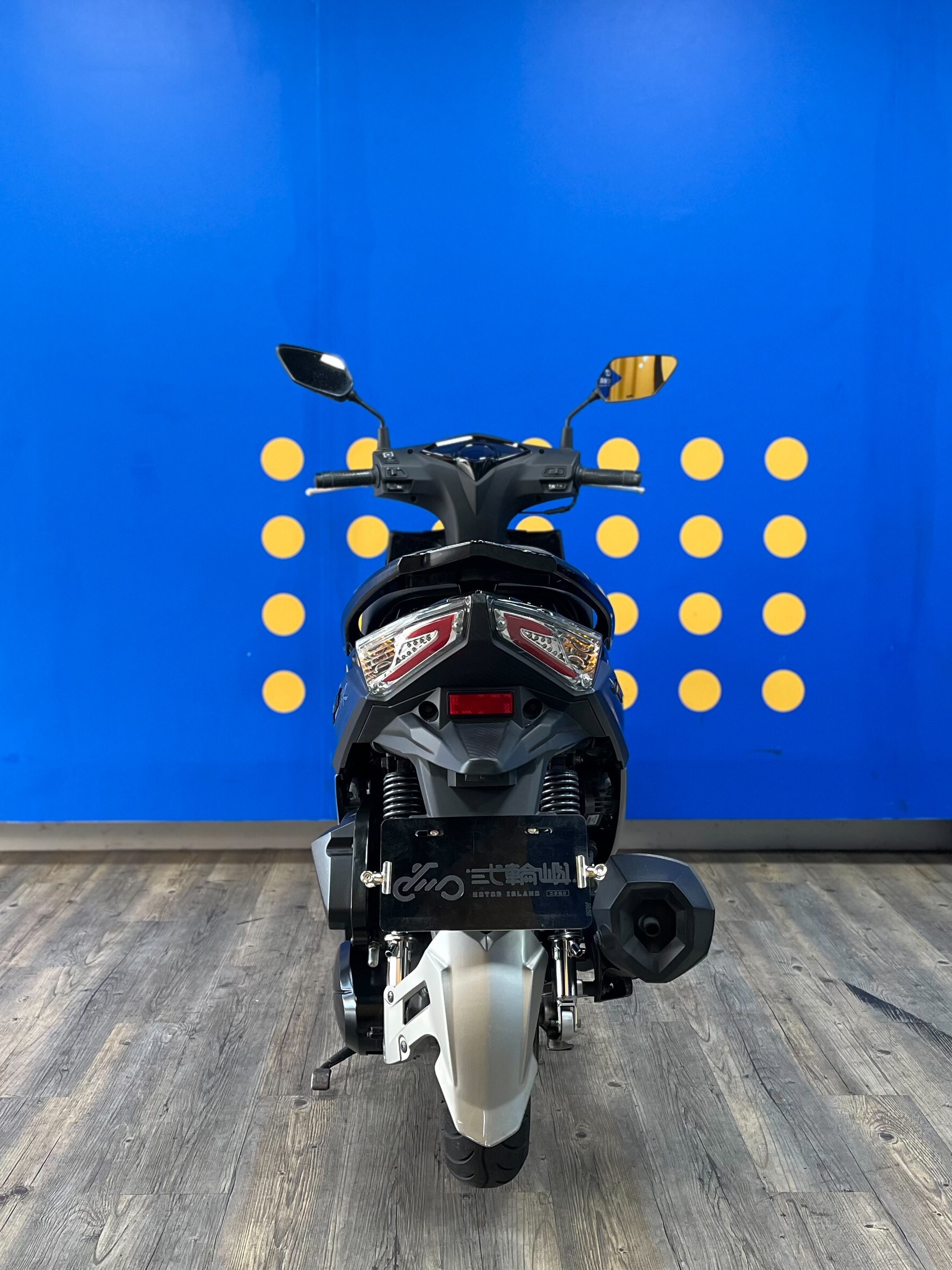 line_oa_chat_260415_161527_group_4