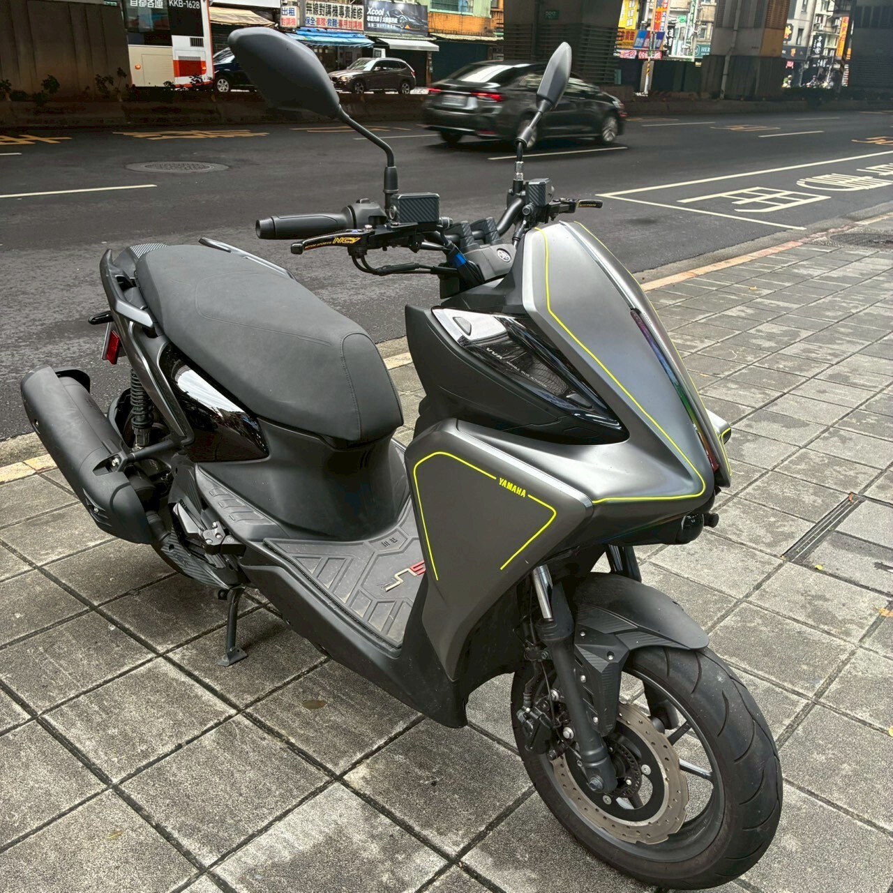 LINE_ALBUM__6055_260415_3