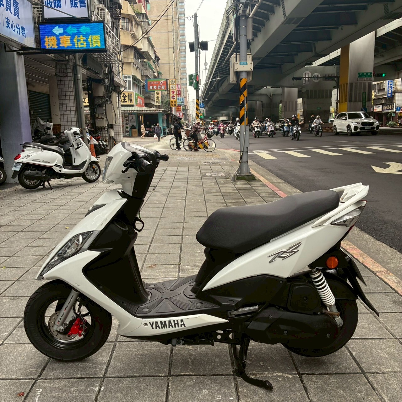 LINE_ALBUM__733_260416_3