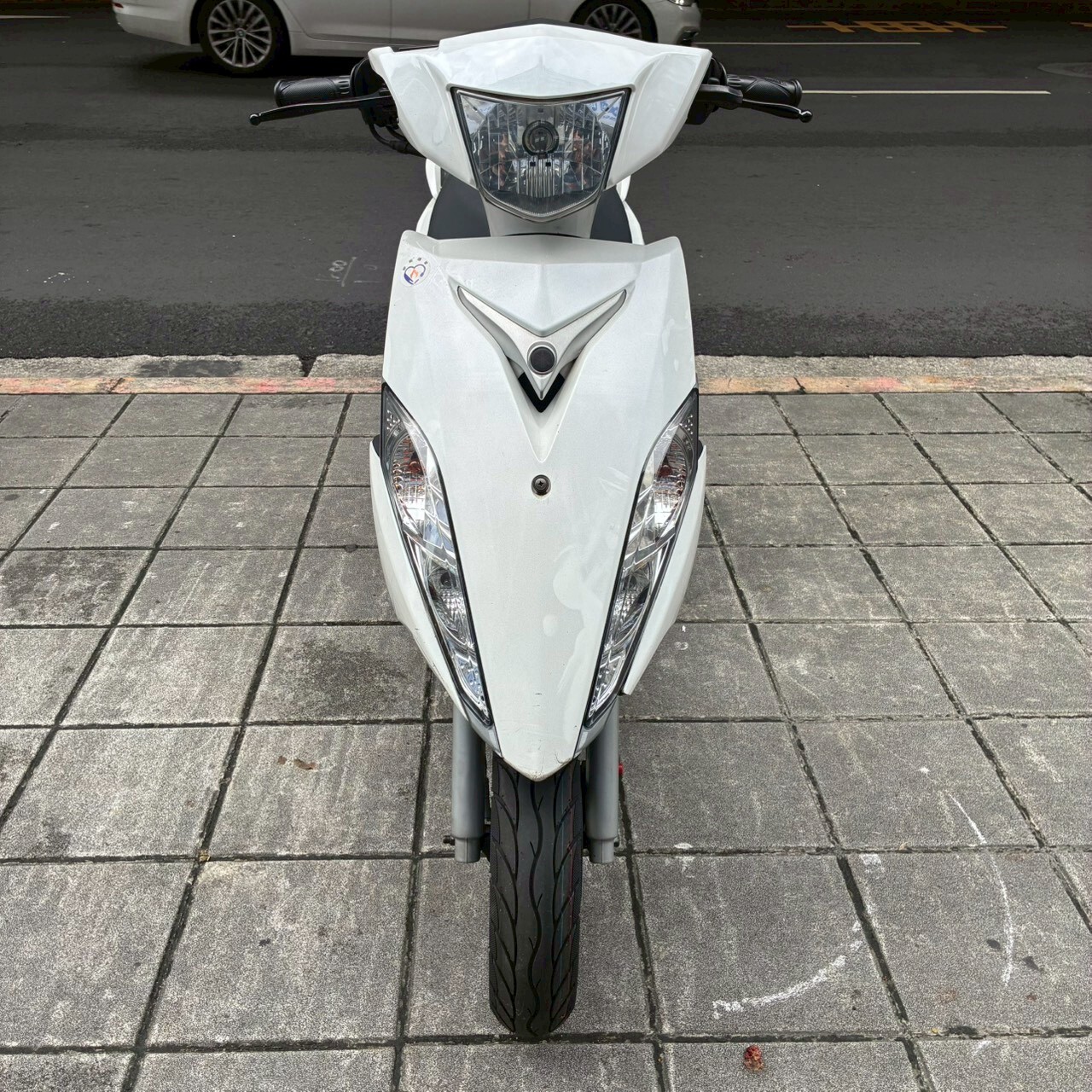 LINE_ALBUM__733_260416_1