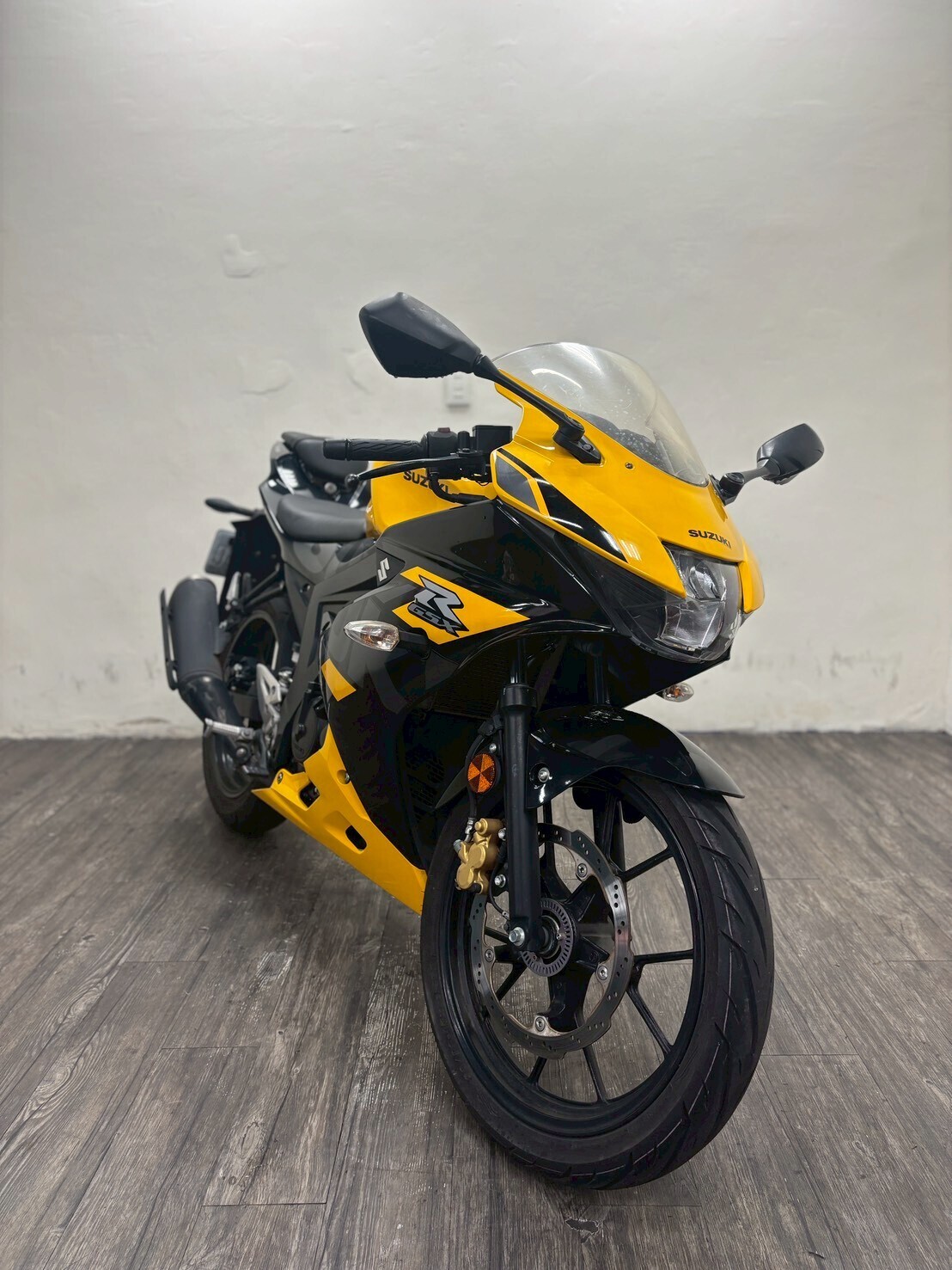 LINE_ALBUM_2021 台鈴 GSX-R 150 小阿魯 _9930 $未定價 里程48xx 尚未過戶_260414_3