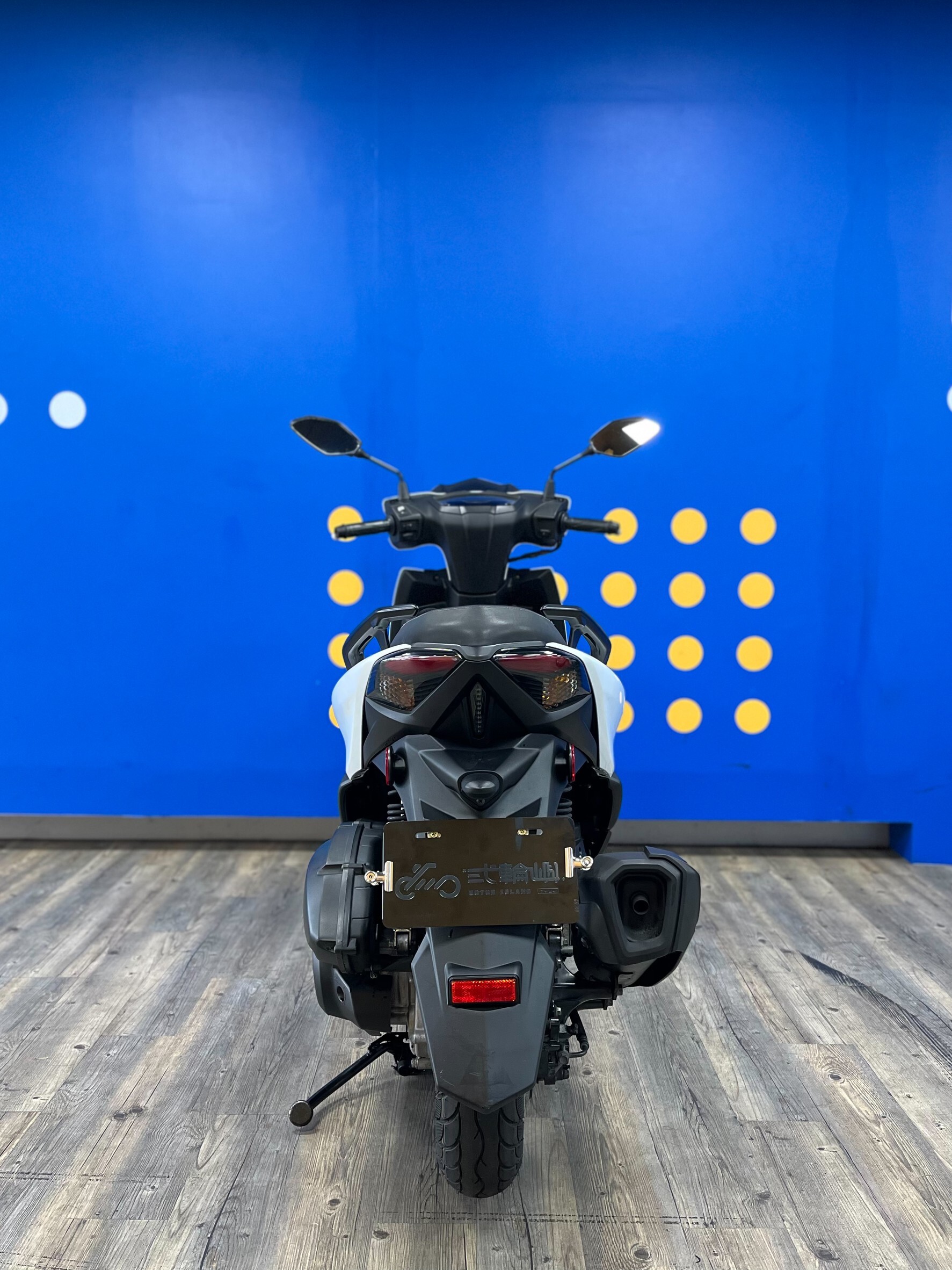 line_oa_chat_260418_163259_group_4