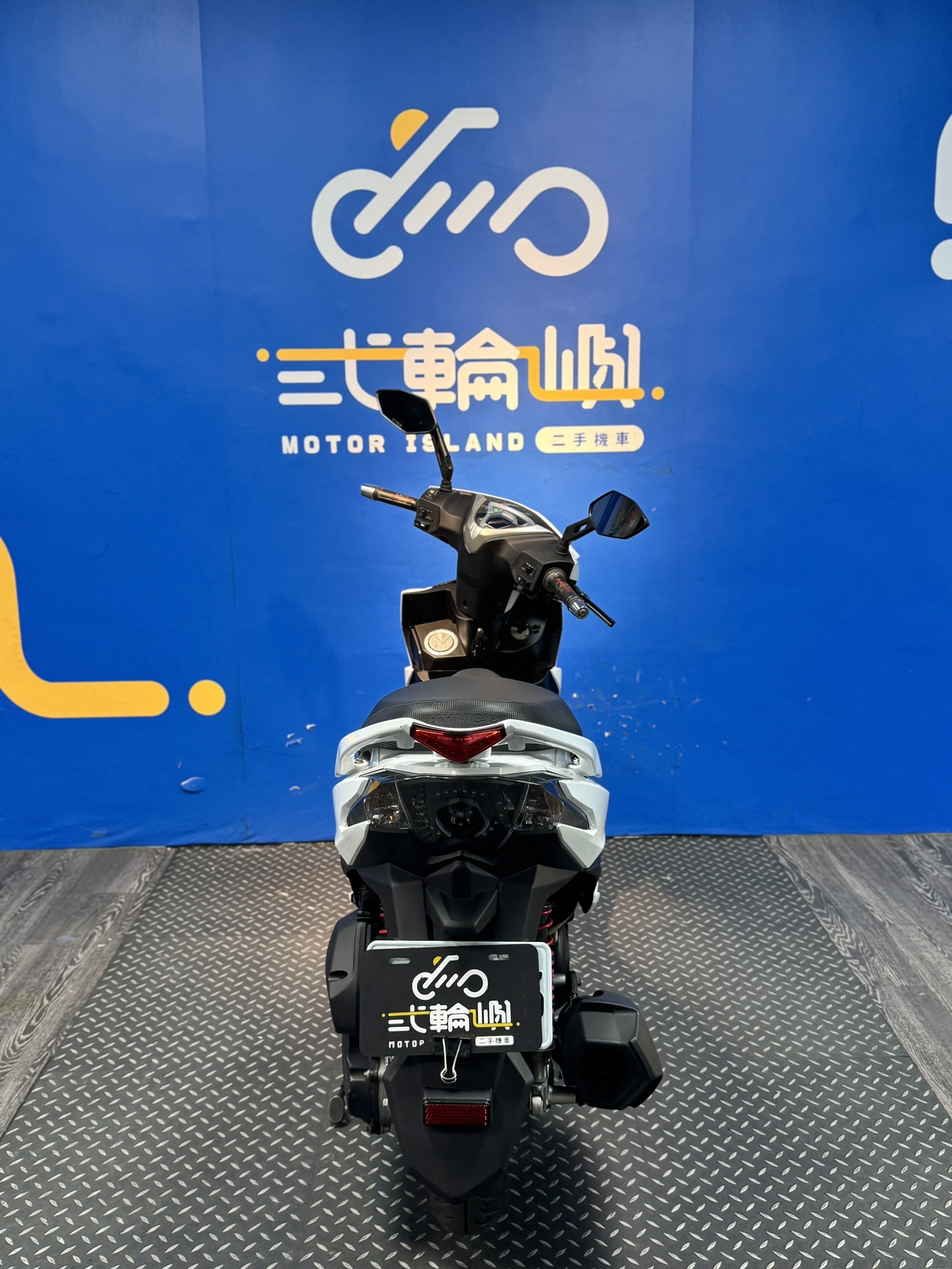 line_oa_chat_260418_184713_group_4