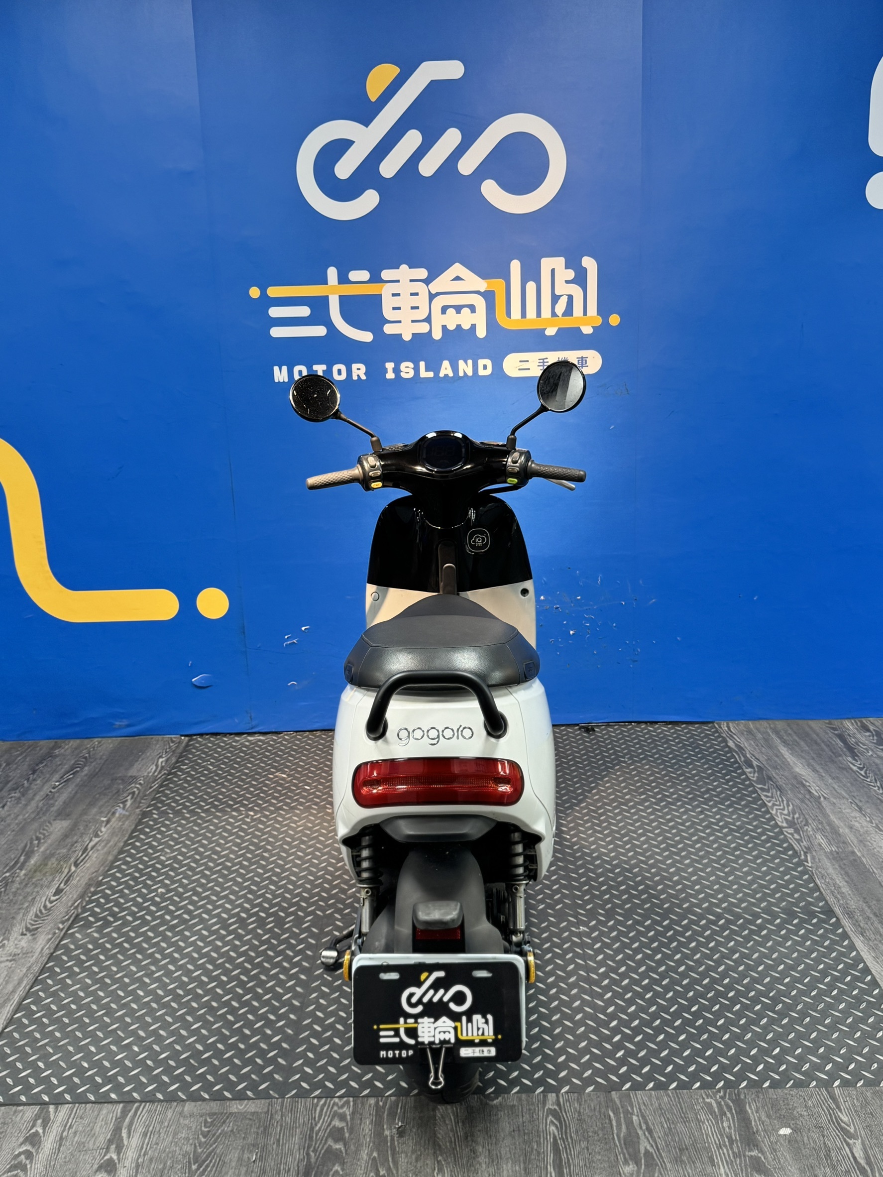 line_oa_chat_260418_210046_group_4