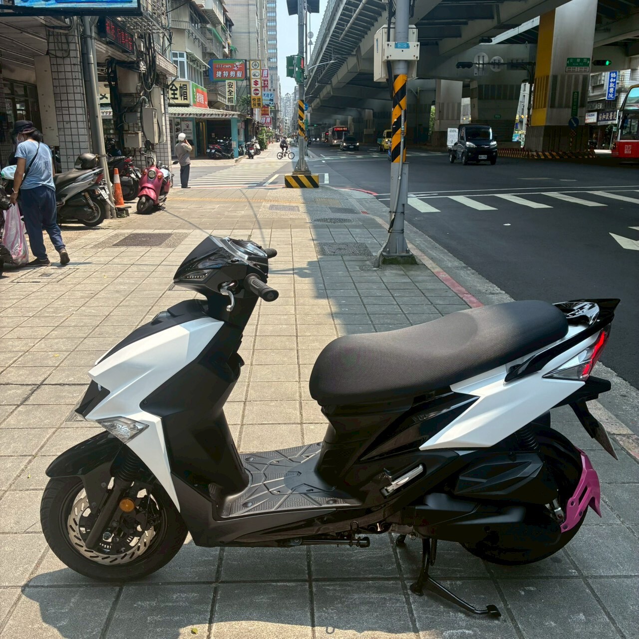 LINE_ALBUM__9578_260419_5