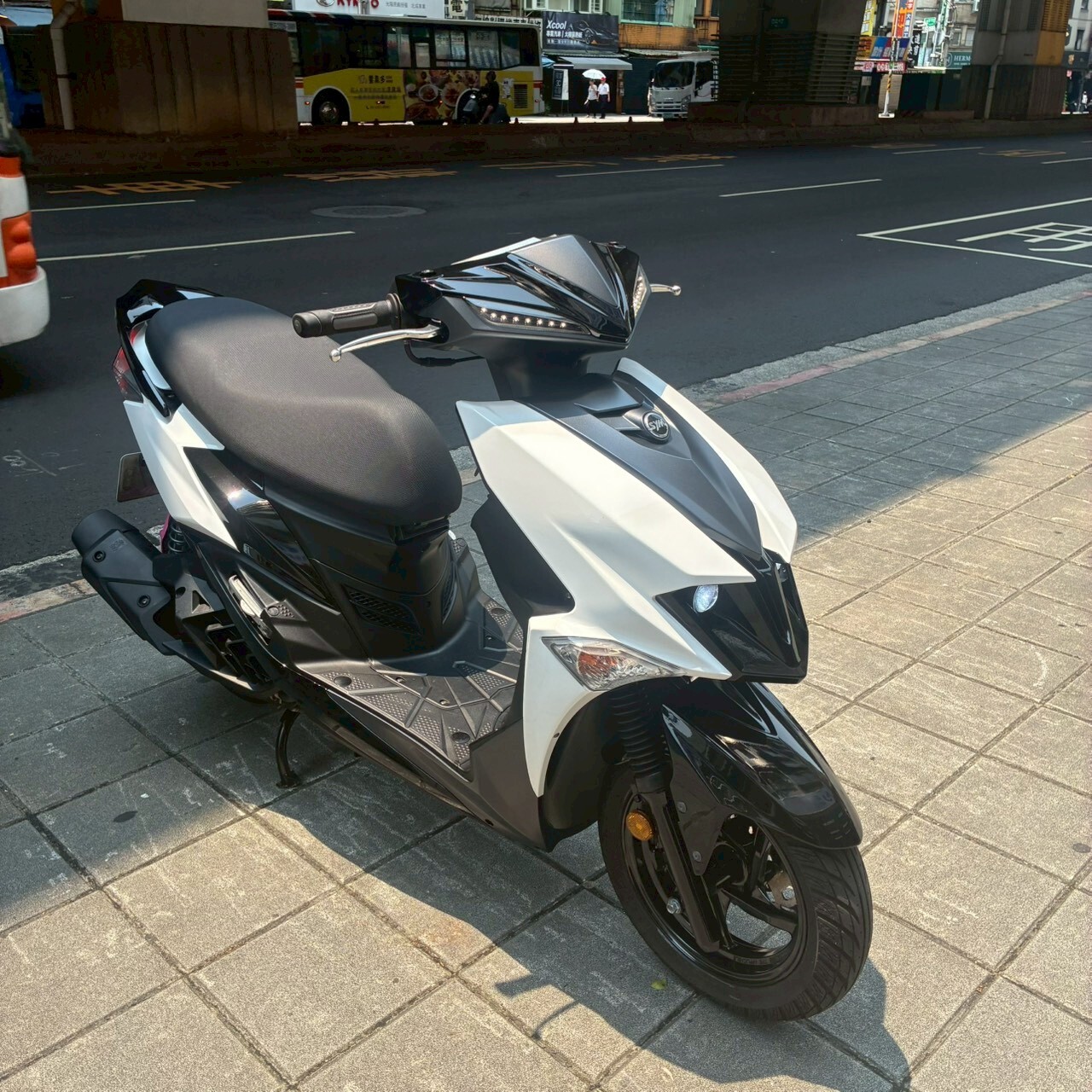 LINE_ALBUM__9578_260419_4