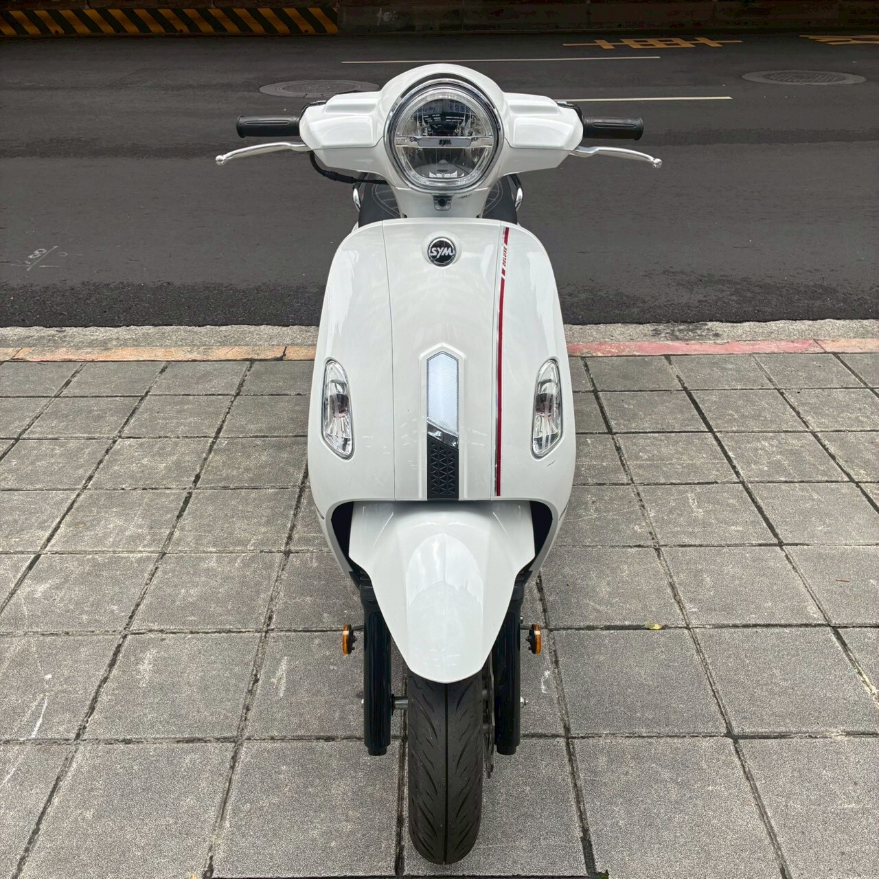 LINE_ALBUM__1118_260419_1