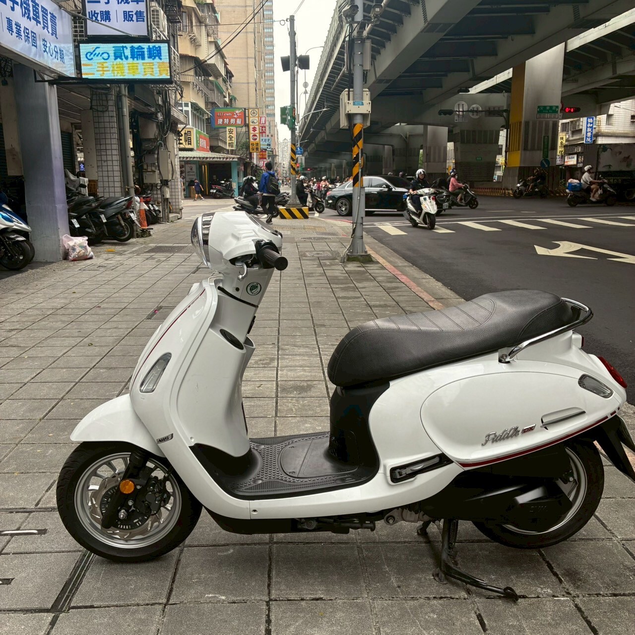 LINE_ALBUM__1118_260419_3