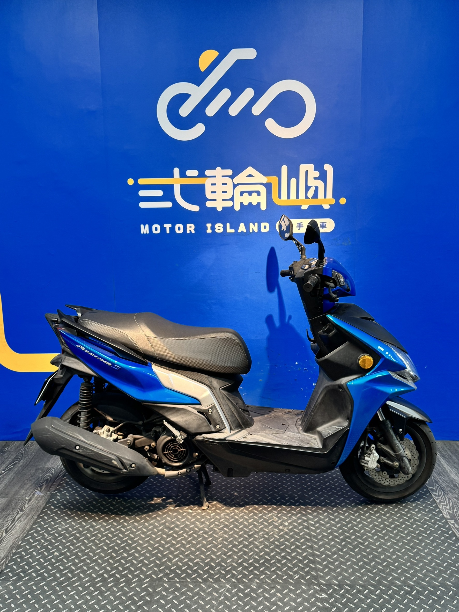 line_oa_chat_260418_210100_group_3