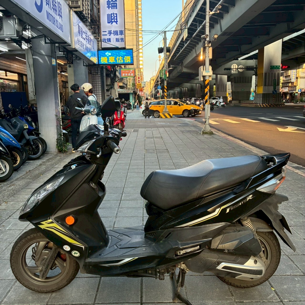 LINE_ALBUM__9923_260423_4