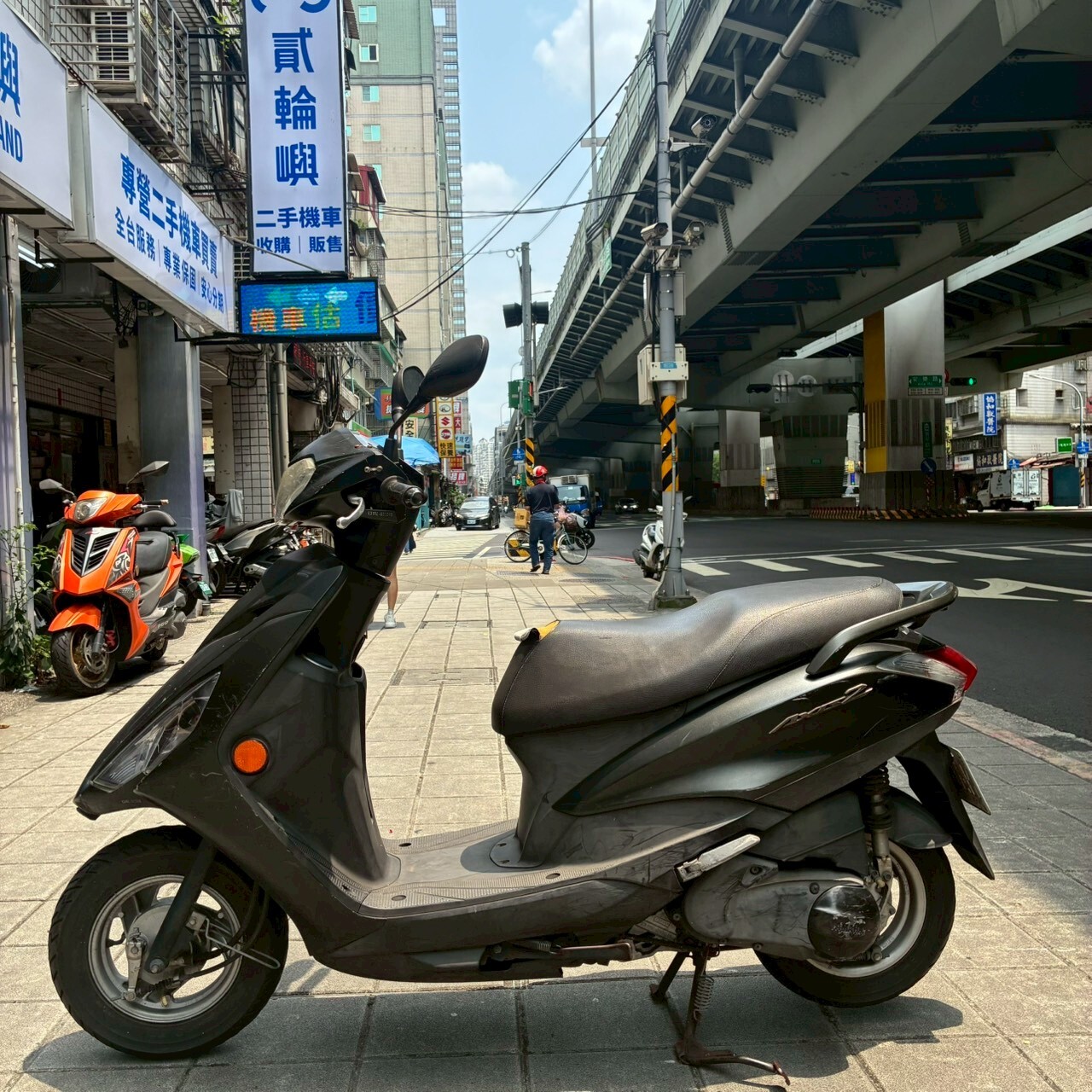 LINE_ALBUM__3301_260423_4