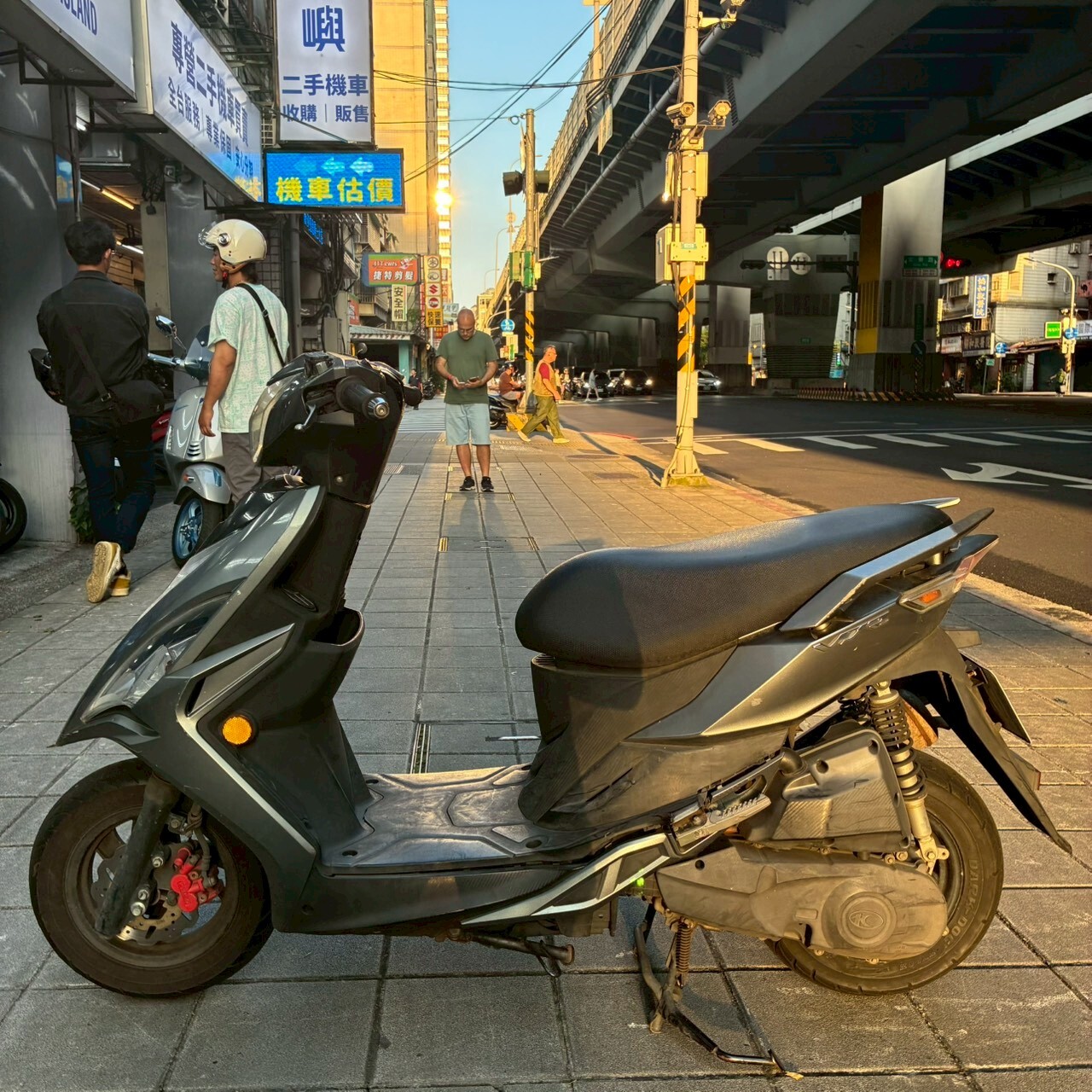 LINE_ALBUM__3369_260423_4