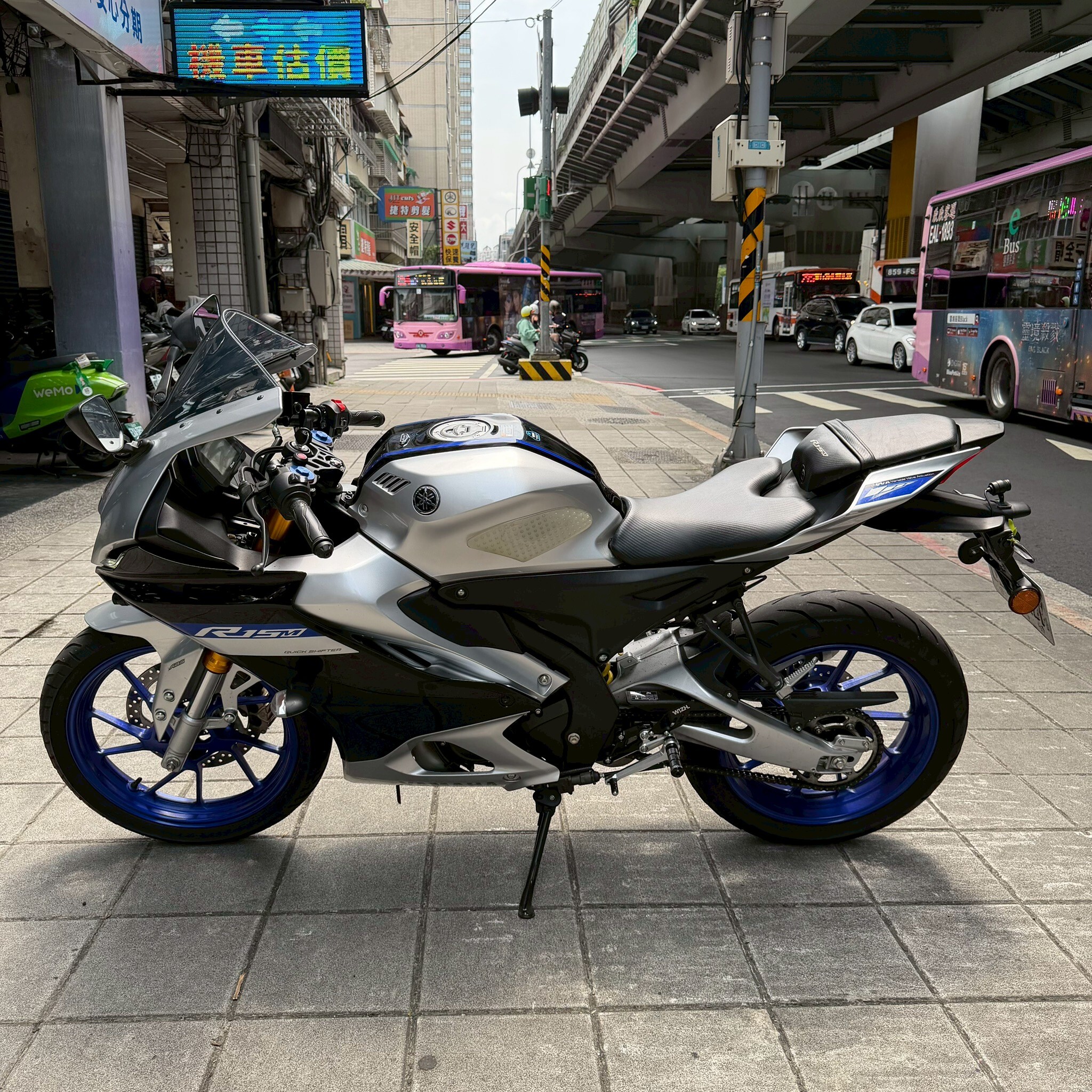 LINE_ALBUM__1220_260423_5