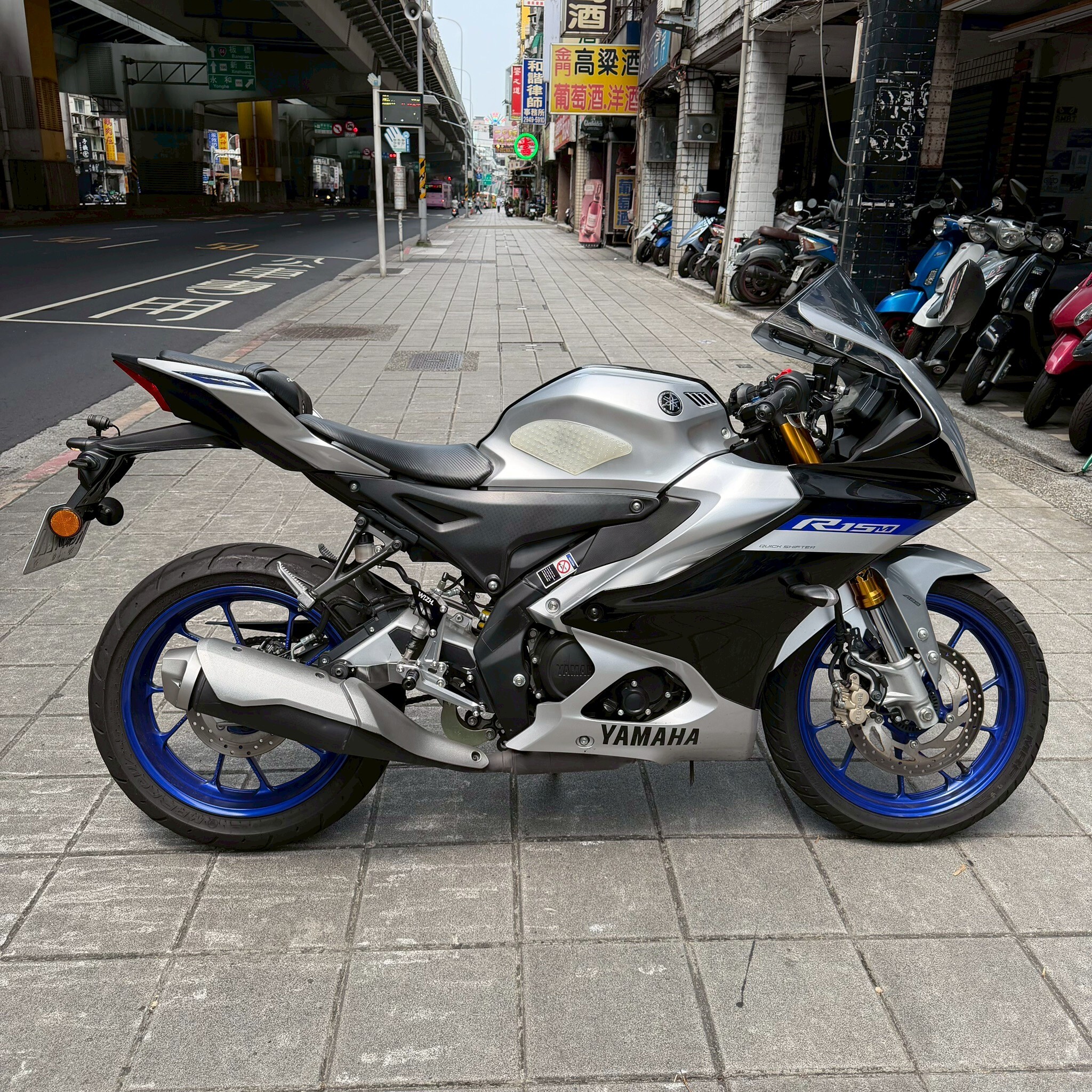 LINE_ALBUM__1220_260423_4