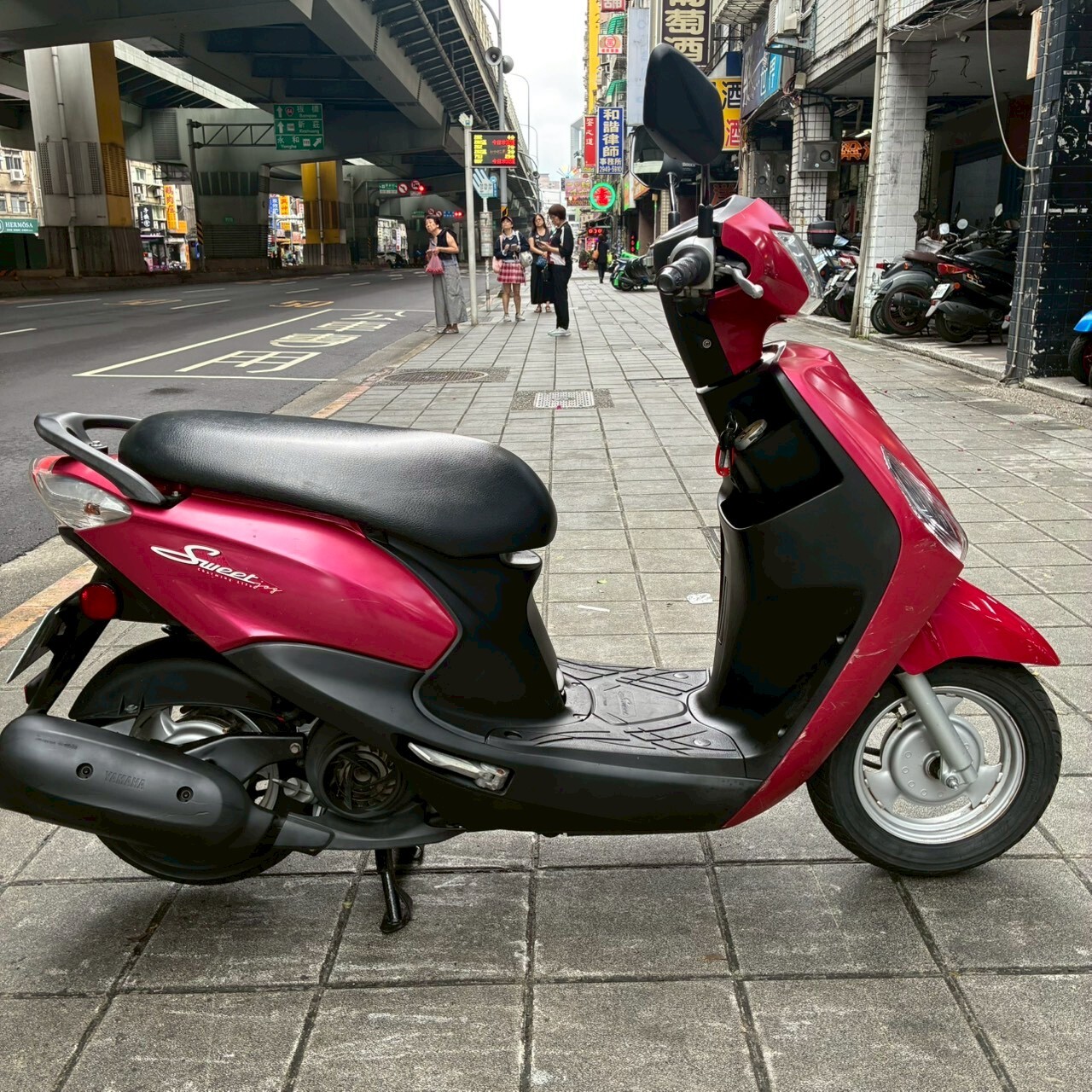 LINE_ALBUM_2015 JOG SWEET 115 _9060 $32000_260427_4