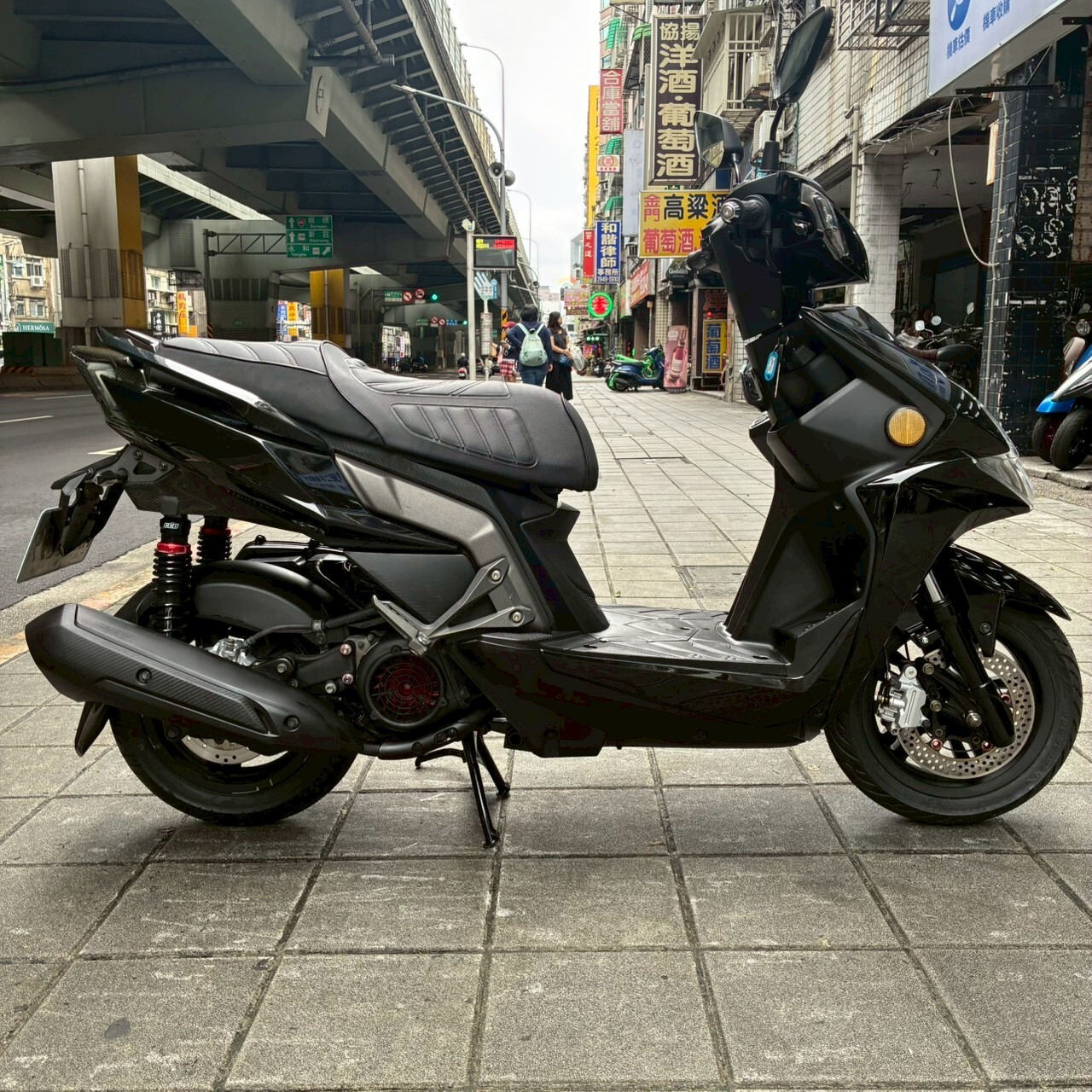 LINE_ALBUM_2017 光陽 雷霆S 150 ABS_3399 $48000_260427_4