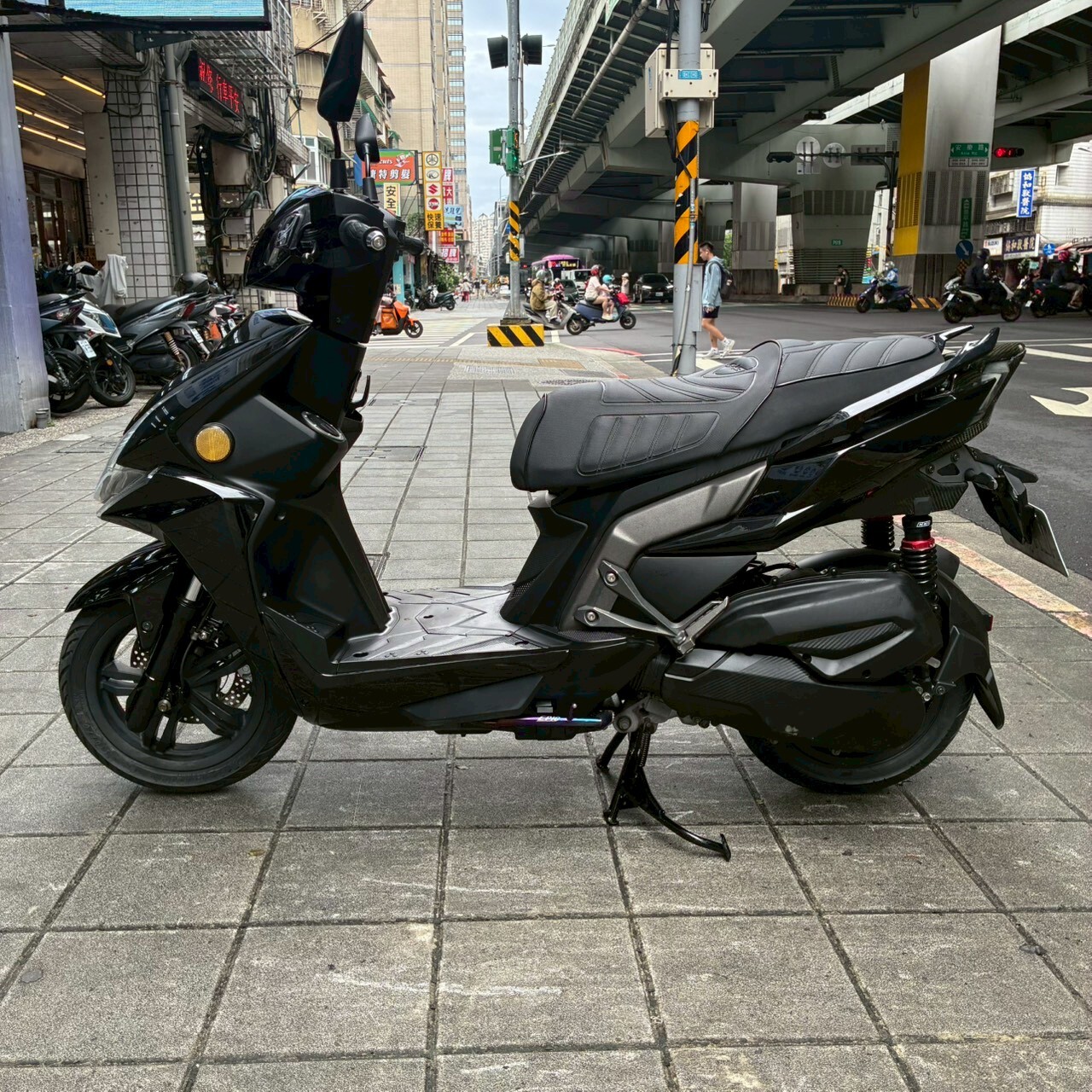 LINE_ALBUM_2017 光陽 雷霆S 150 ABS_3399 $48000_260427_5