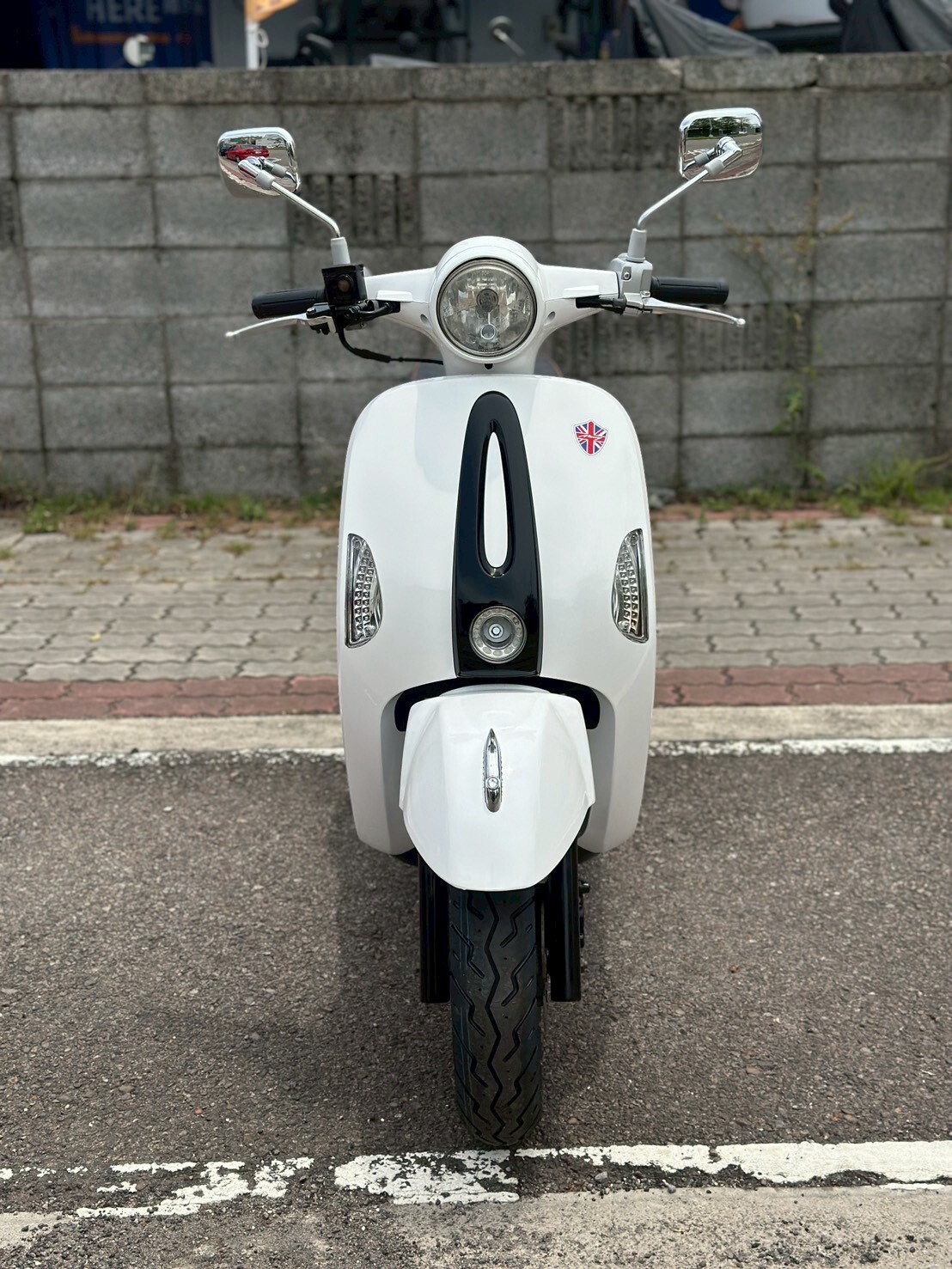 LINE_ALBUM_2011 光陽 MANY 110 碟煞 _312 300xxKM $33,000_260428_2