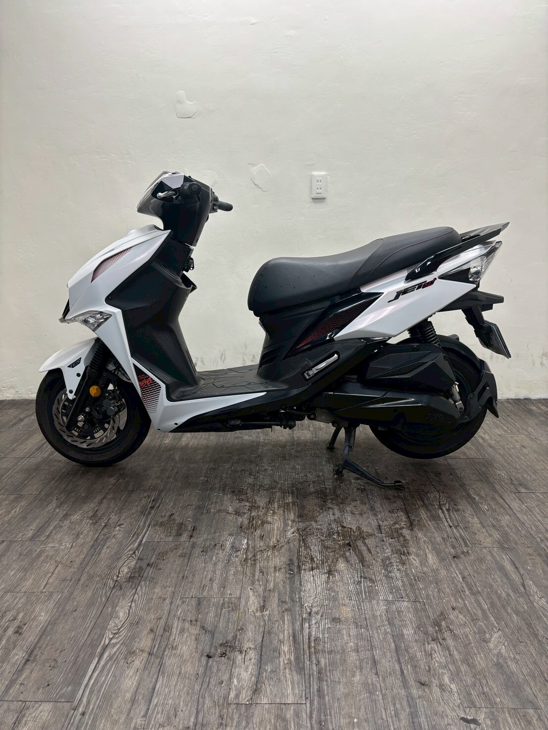 LINE_ALBUM_2024 三陽 SL+158_3730 $88000 里程14xxx_260429_5