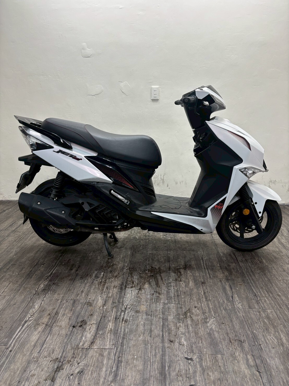 LINE_ALBUM_2024 三陽 SL+158_3730 $88000 里程14xxx_260429_4