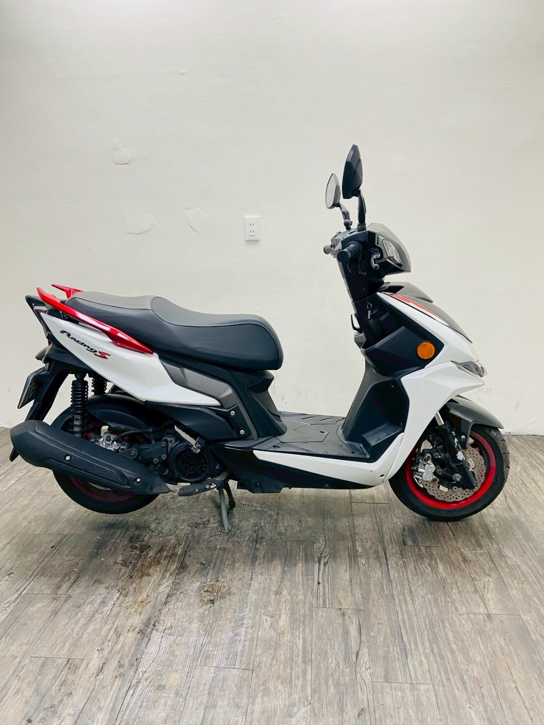 LINE_ALBUM_2022 光陽 雷霆S 125雙碟 _0757 $48000 里程21XXX_260429_5