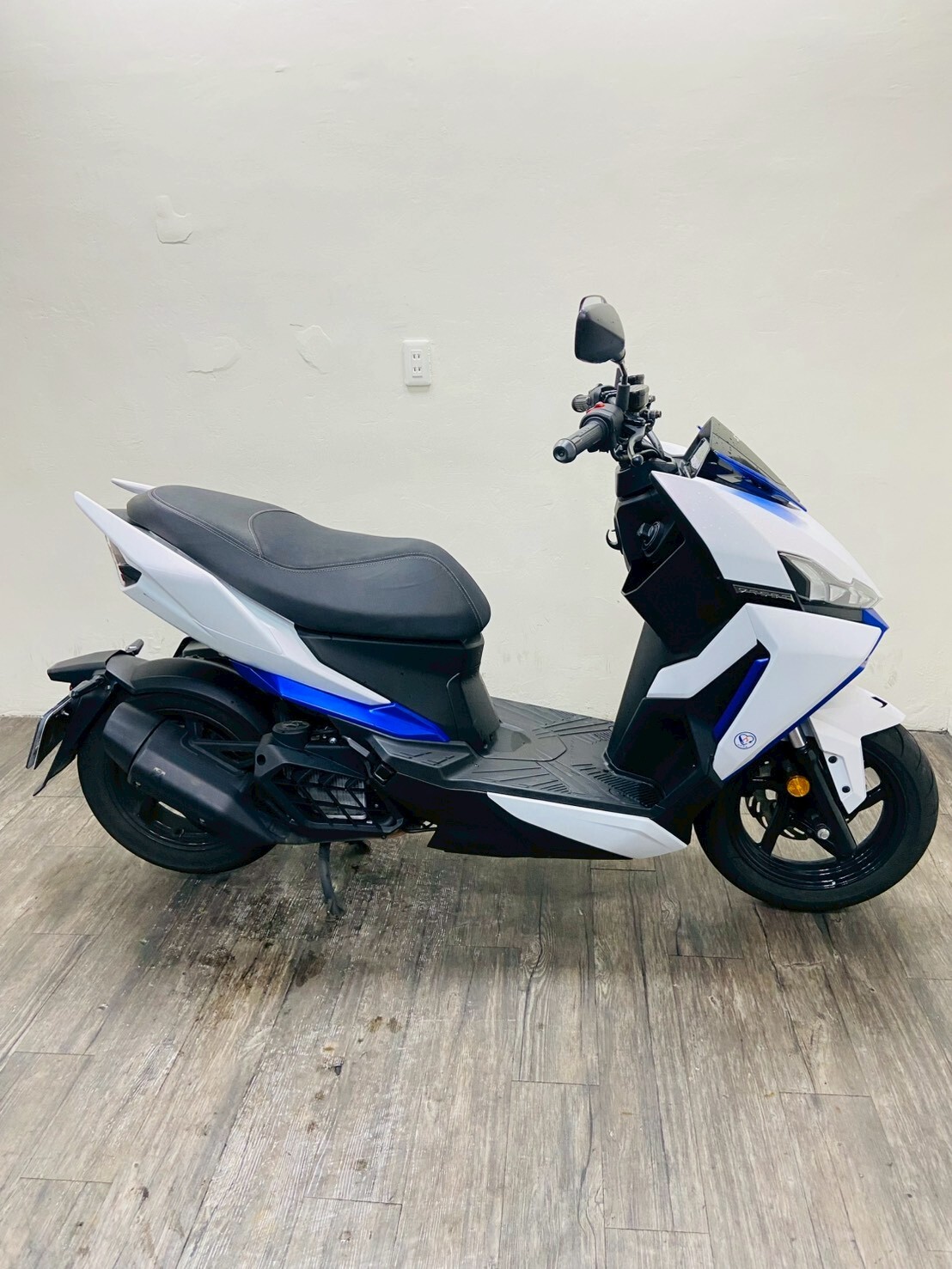 LINE_ALBUM_2025 DRG 2.0key less _0966 $102000 里程25XX_260430_4