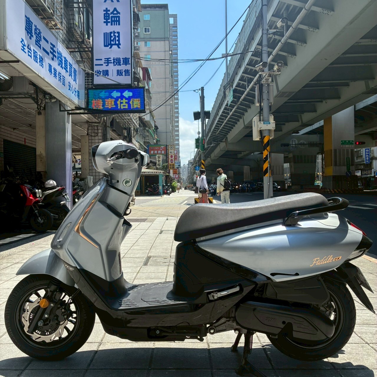 LINE_ALBUM_FiddleDX158_6965_260502_4