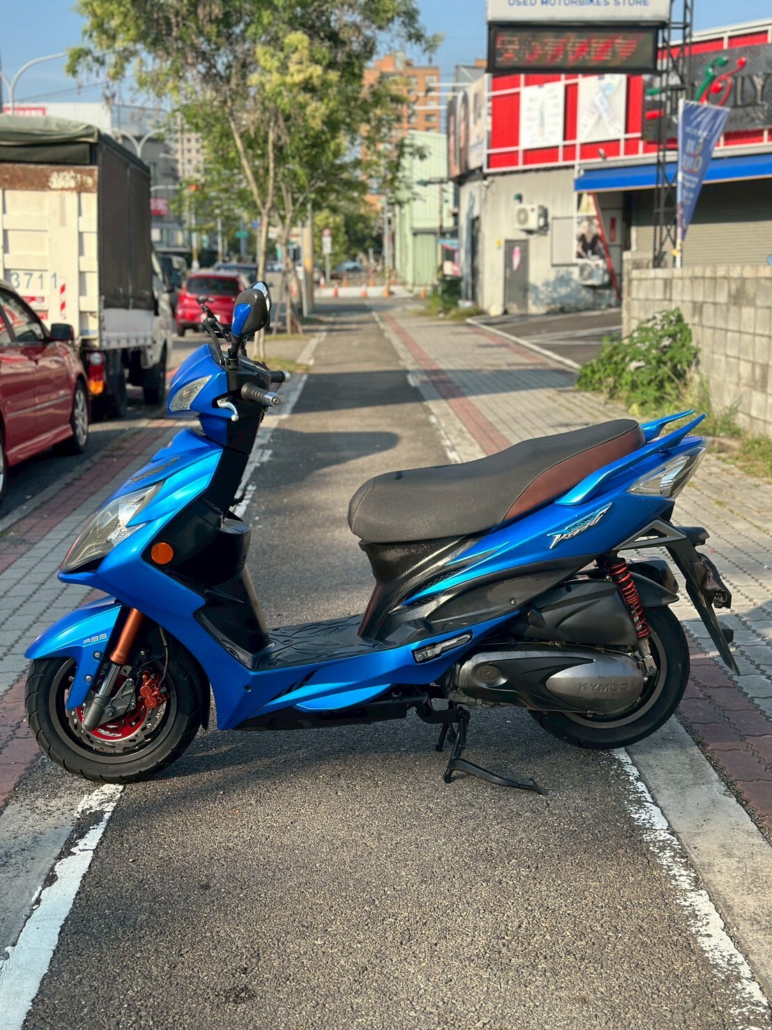 LINE_ALBUM_2015 光陽 雷霆王 180 _2607 729xxKM $25,000 現況販售_260502_4