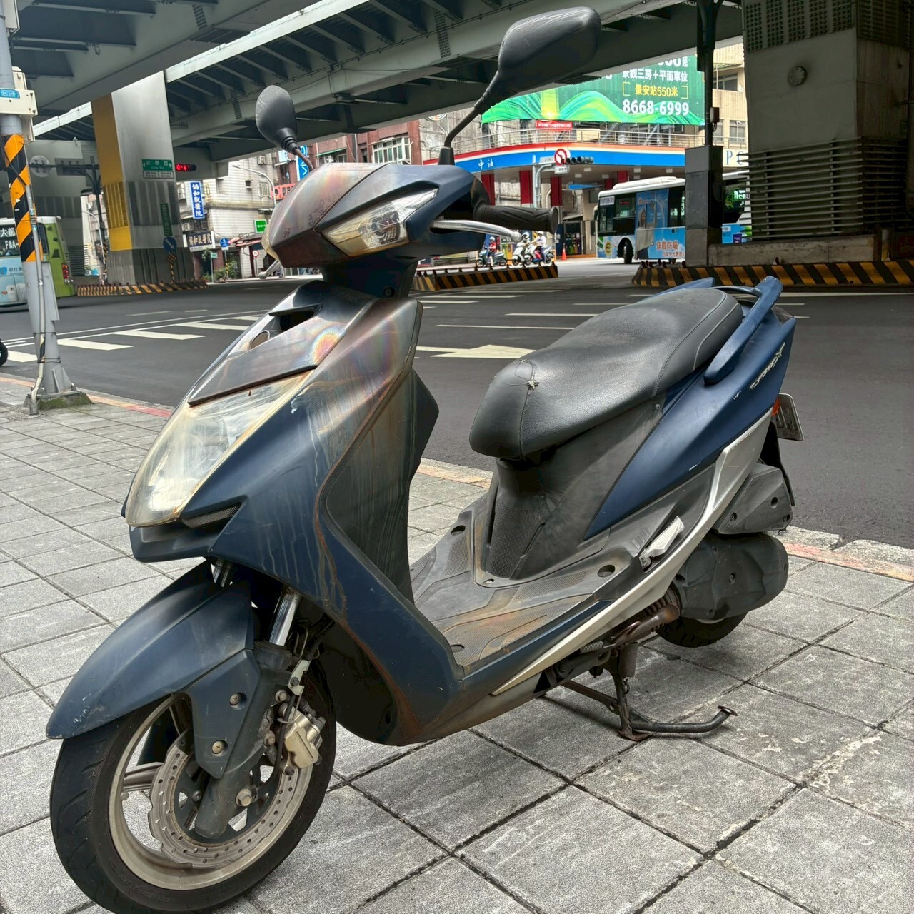 LINE_ALBUM__1001_260505_2
