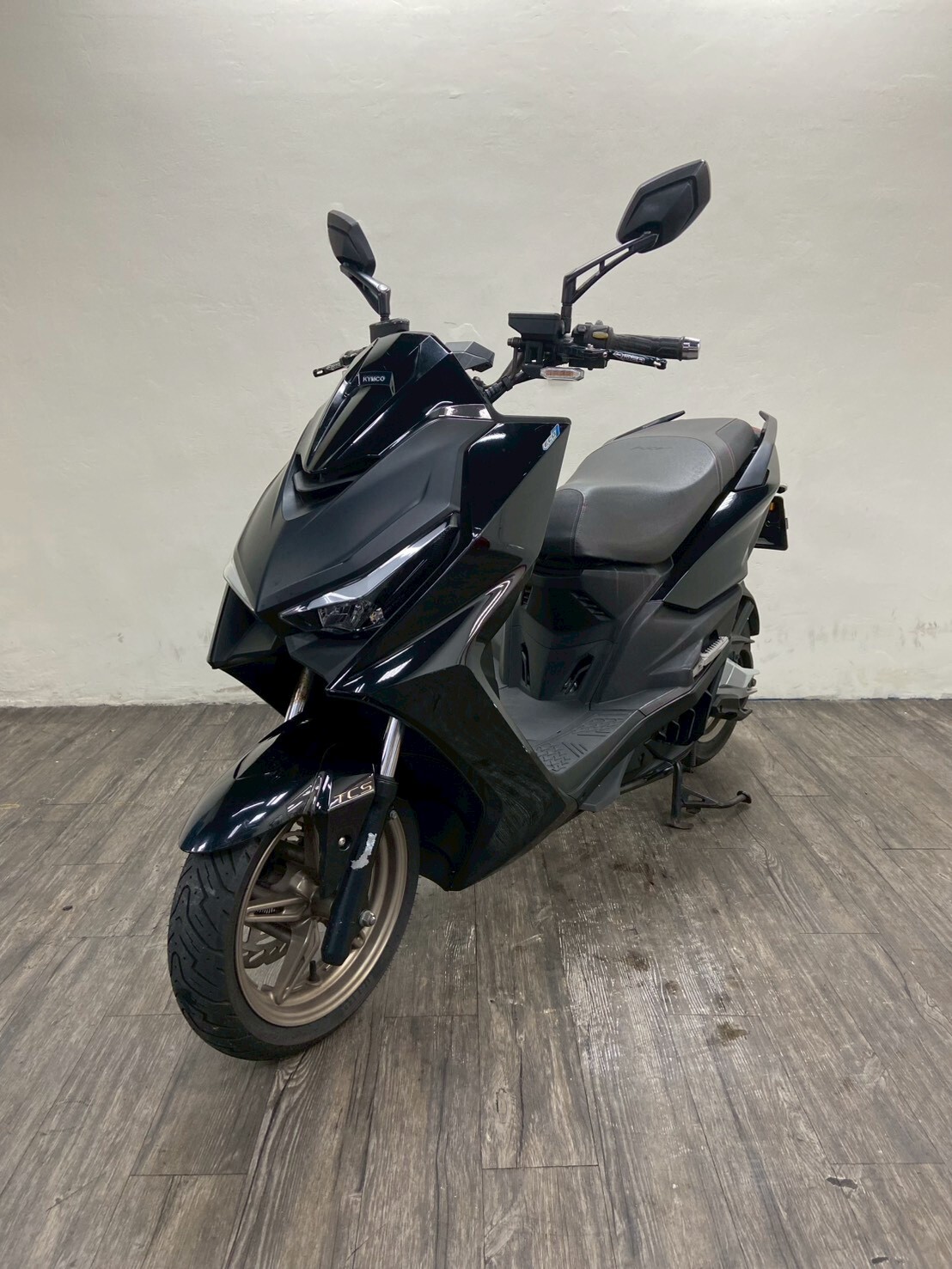 LINE_ALBUM_2021 光陽 KRV 180 TCS _9908 $66000 里程31xxx_260507_3