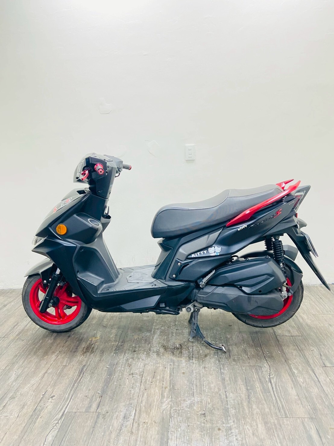 LINE_ALBUM_2023 光陽 雷霆S 125 雙碟 _1135 $52000 里程18xxx_260507_4