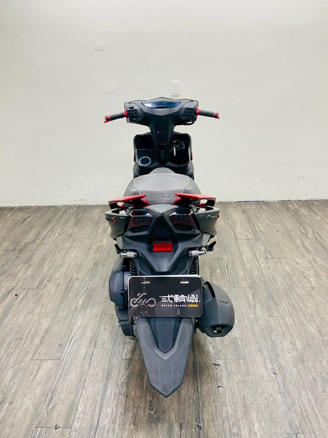 LINE_ALBUM_2023 光陽 雷霆S 125 雙碟 _1135 $52000 里程18xxx_260507_6