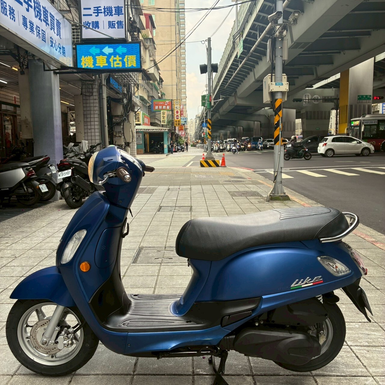 LINE_ALBUM__3503_260507_4