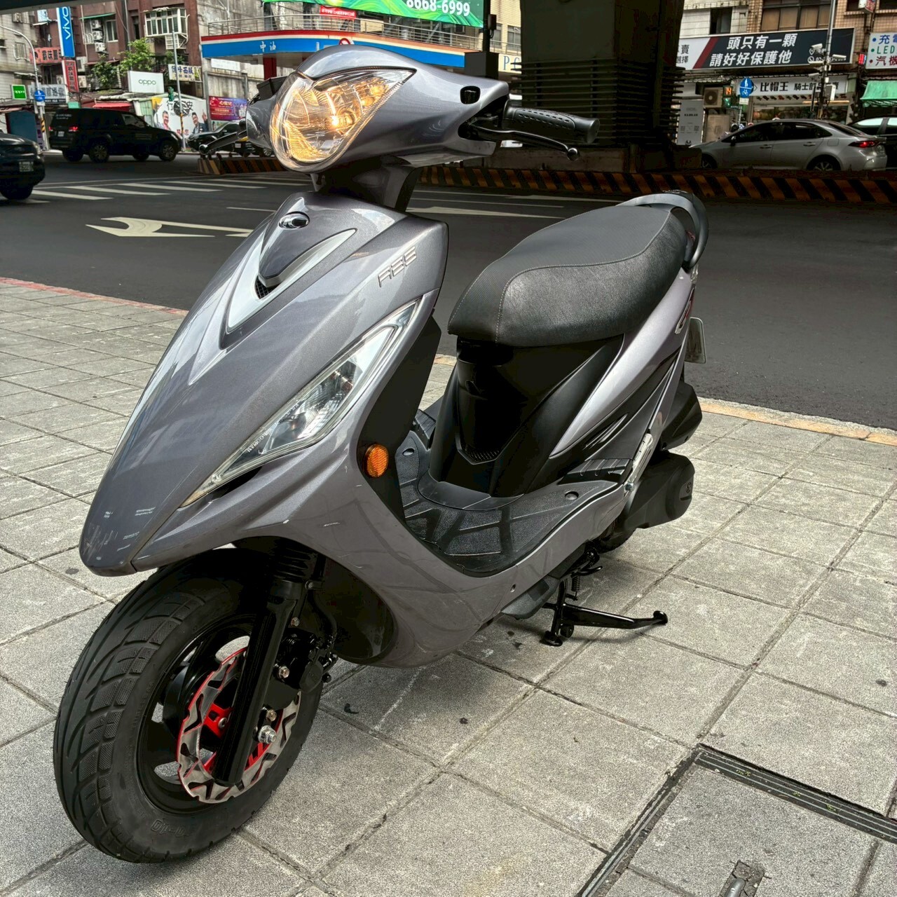LINE_ALBUM__3919_260508_2