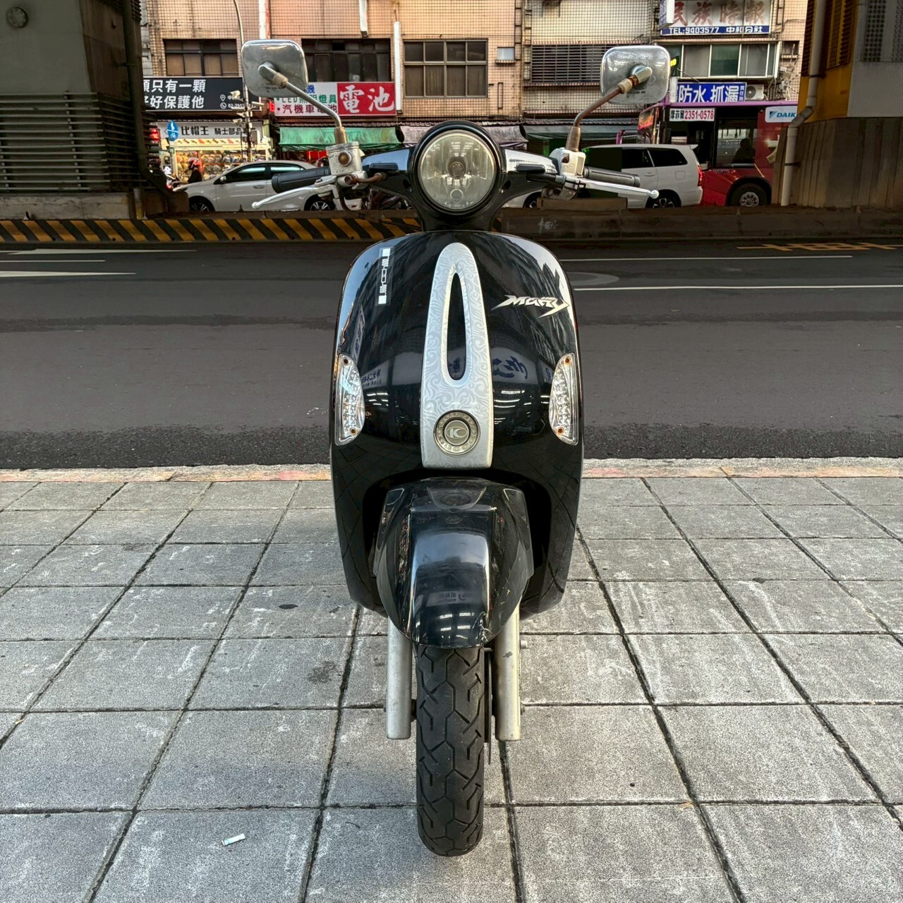 LINE_ALBUM__159_260511_1