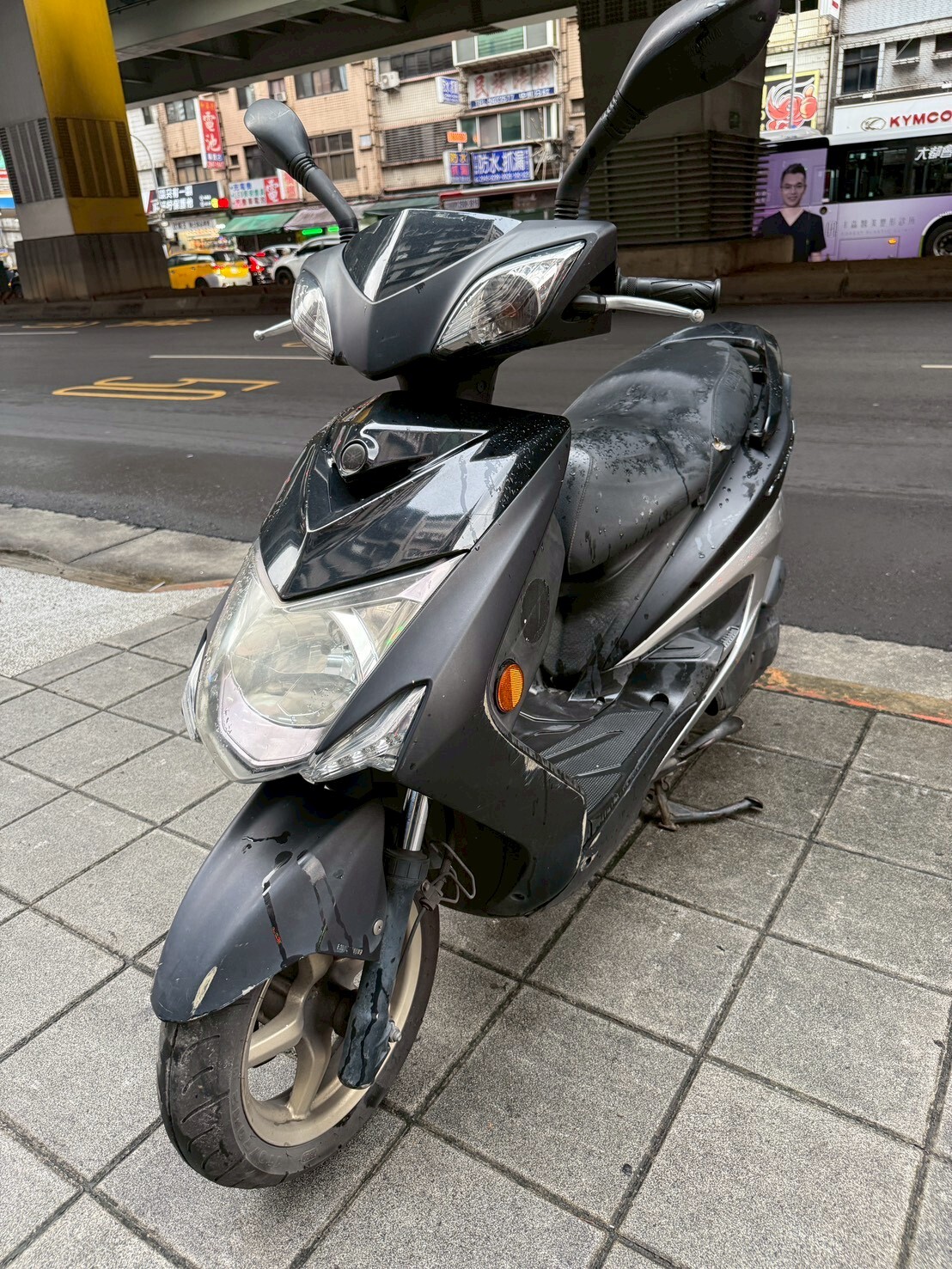 LINE_ALBUM__893_260511_3