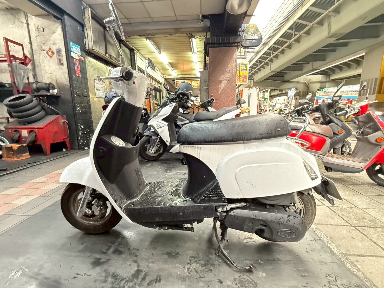 LINE_ALBUM__100_260511_4