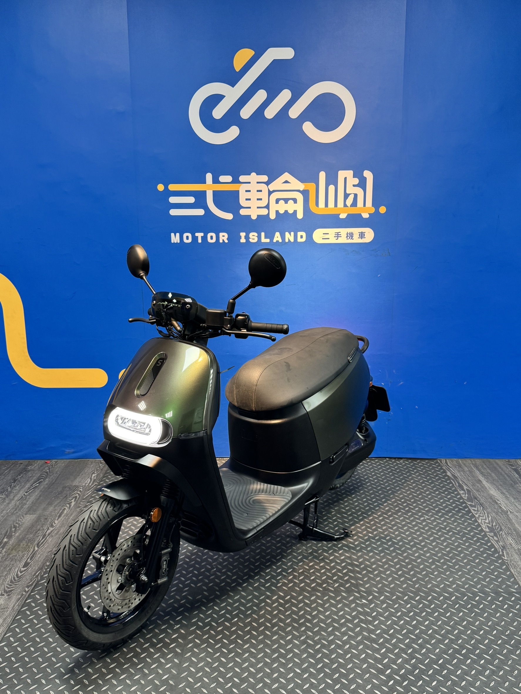 line_oa_chat_260512_185958_group_0