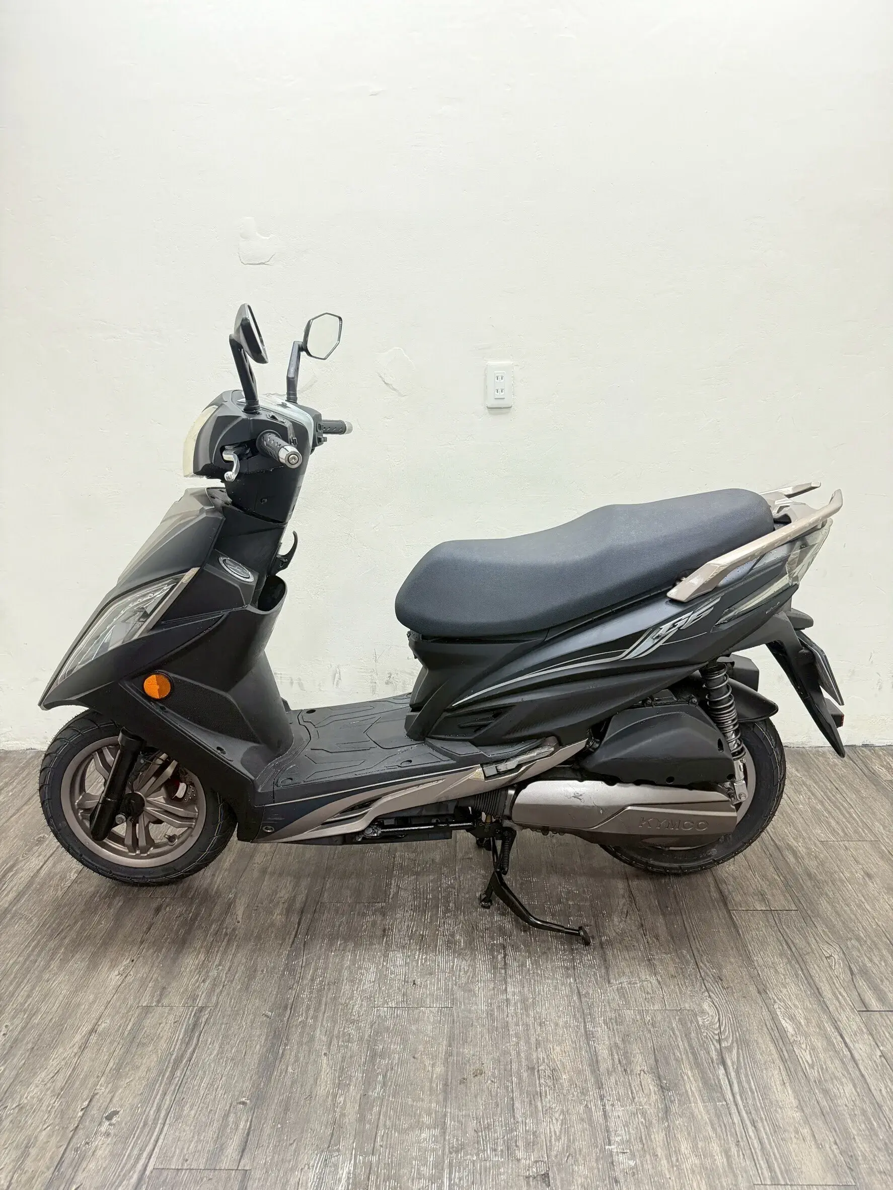 LINE_ALBUM_2016 光陽 G6 150 _9037 $ 38000里程41XXX_260324_4
