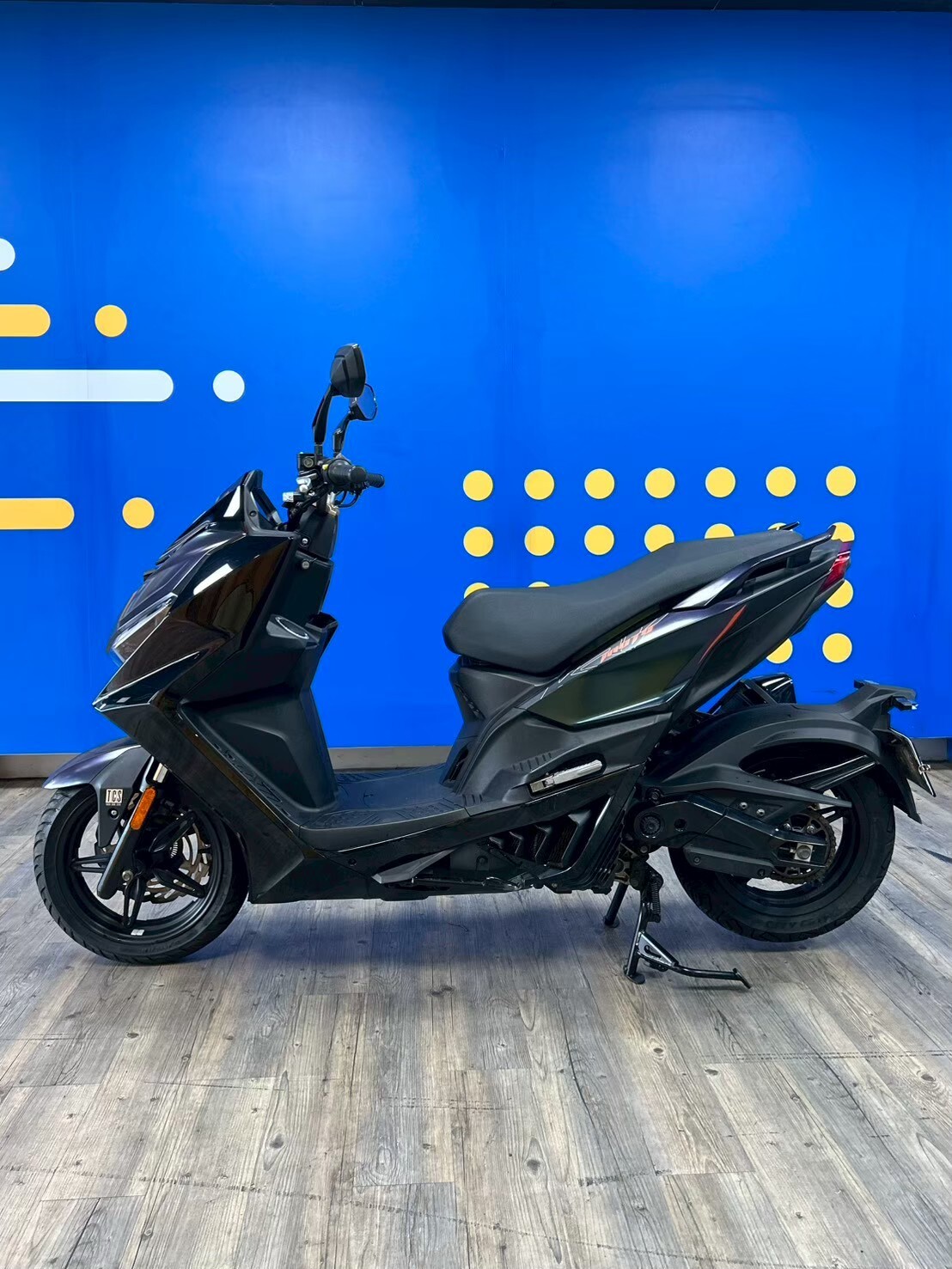 LINE_ALBUM_2023 光陽 KRV MOTO 180 _3901 里程26xxx $75,000_260513_3