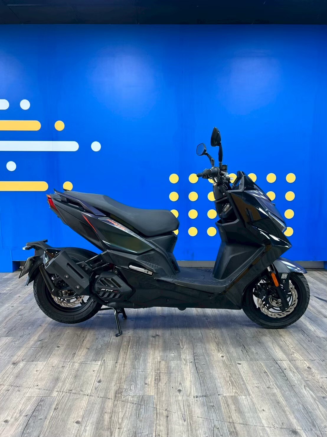 LINE_ALBUM_2023 光陽 KRV MOTO 180 _3901 里程26xxx $75,000_260513_4