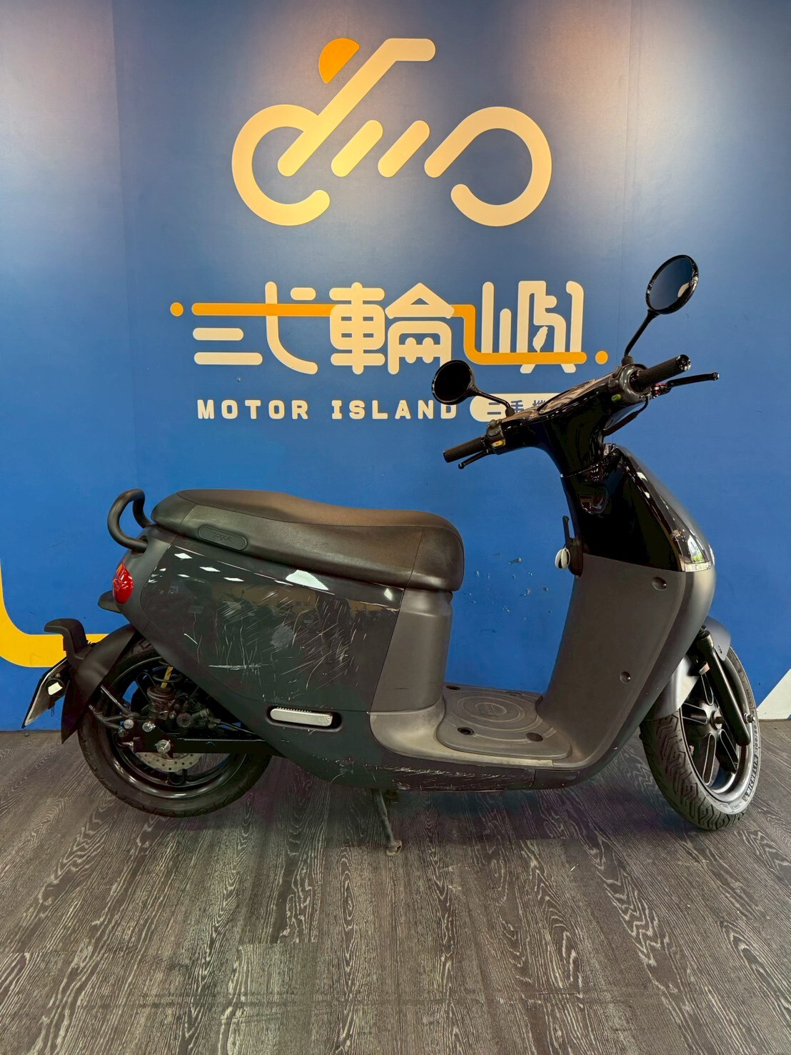 LINE_ALBUM_17年 睿能 GOGORO 2 PLUS 鏈條版 雙碟 _7183 25879km $28000_260515_4