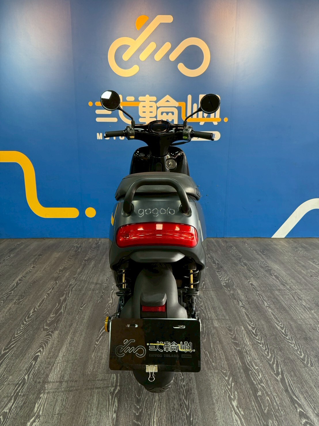 LINE_ALBUM_17年 睿能 GOGORO 2 PLUS 鏈條版 雙碟 _7183 25879km $28000_260515_5